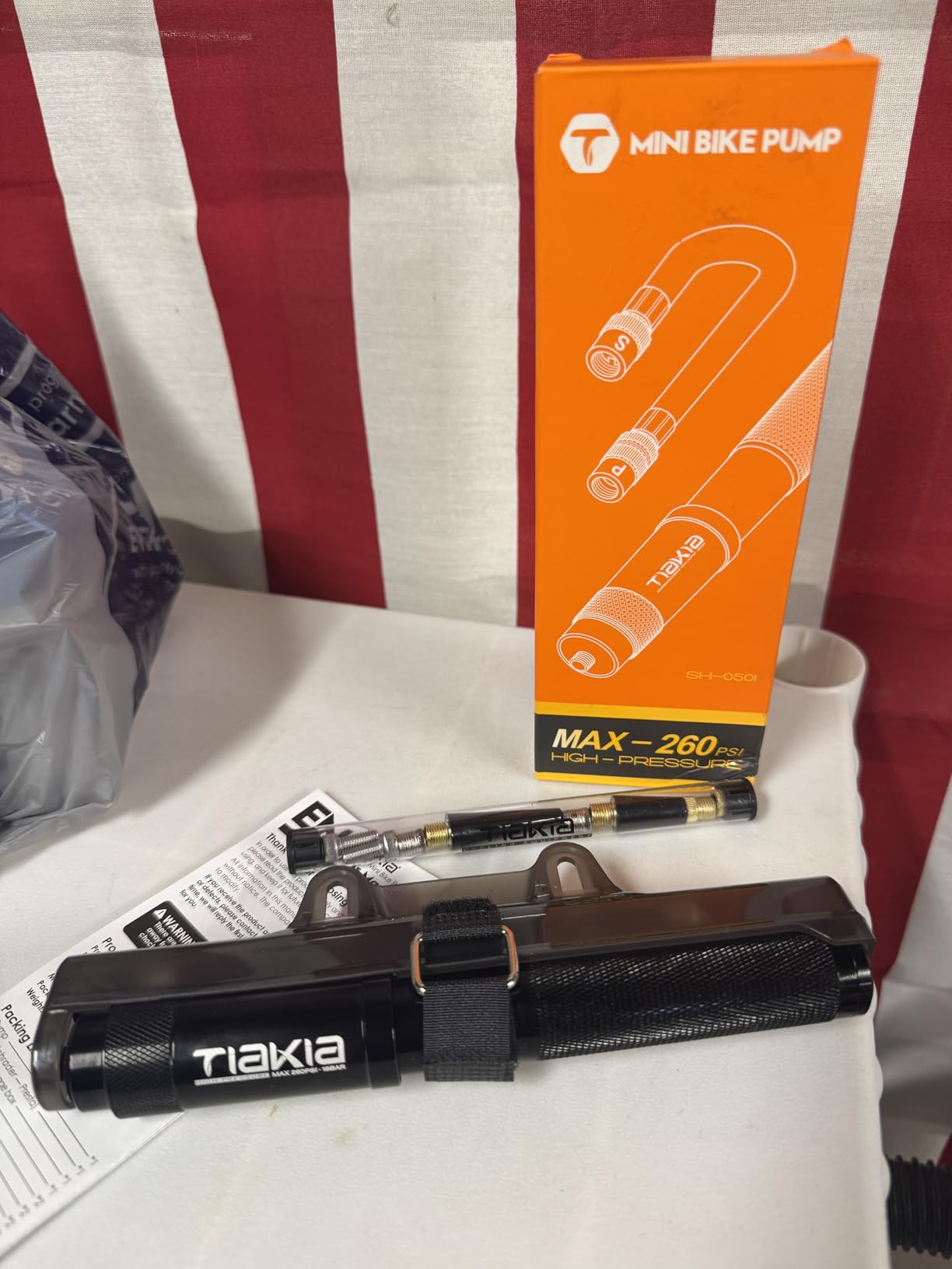 Tiakia Mini Bike Pump, Portable Bicycle Pump with Bracket, 260PSI High Pressure Frame Pump Air Hand Pump Fit Presta, Schrader & Woods Valves, Aluminum Alloy Tire Pump for Road/Mountain Bikes, Balls customer photo 1