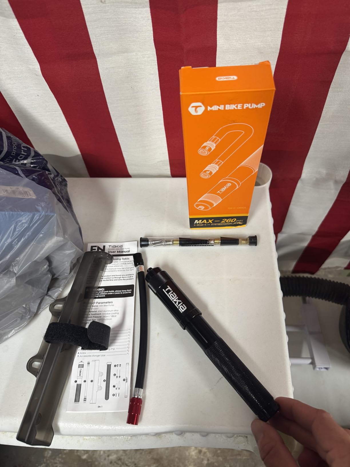 Tiakia Mini Bike Pump, Portable Bicycle Pump with Bracket, 260PSI High Pressure Frame Pump Air Hand Pump Fit Presta, Schrader & Woods Valves, Aluminum Alloy Tire Pump for Road/Mountain Bikes, Balls customer photo 2