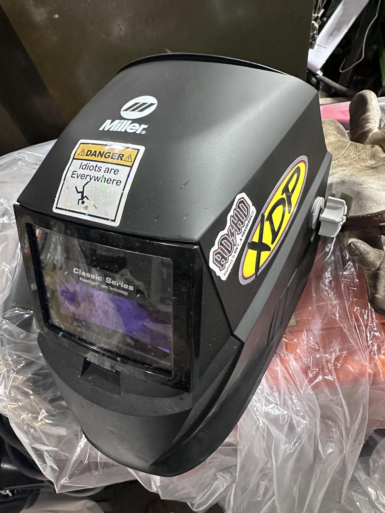 Miller Classic Series Auto Darkening Welding Helmet with ClearLight Technology customer photo 1