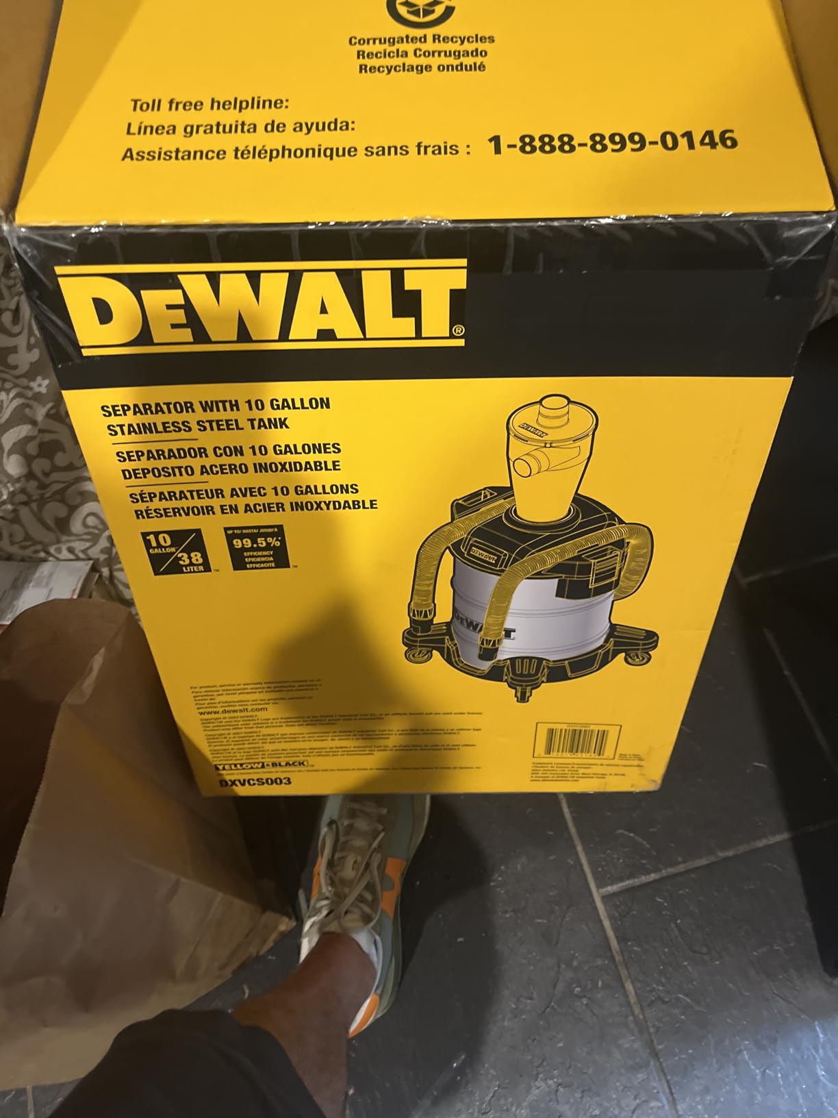 DEWALT Dust Separator with 10 Gallon Stainless Steel Tank, 99.5% Efficiency Cyclone Dust Collector, High-Performance Cycle Powder Collector Filter, DXVCS003, White customer photo 1