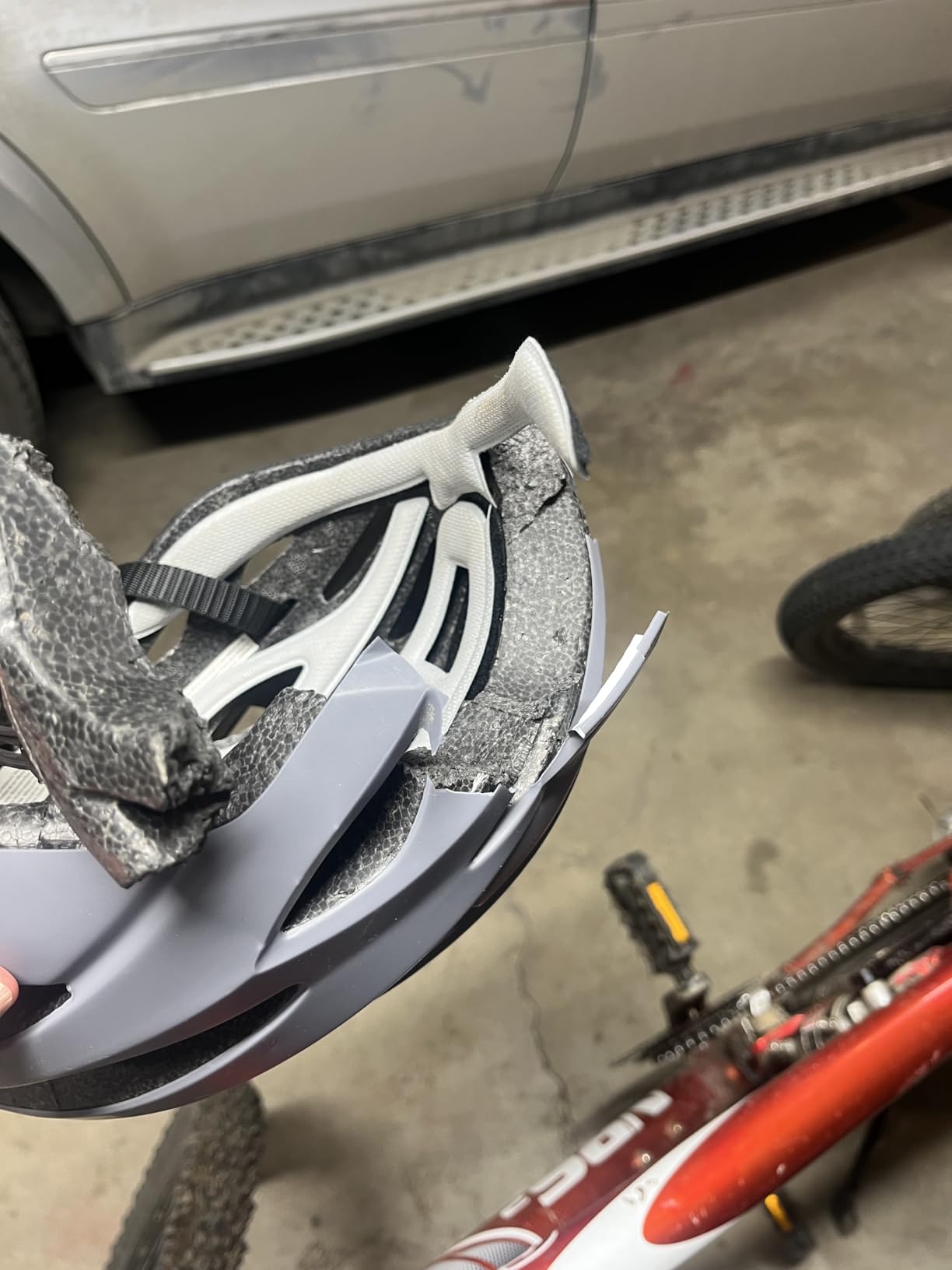 Retrospec Silas Road Bike Helmet with 24 Air Vents & Built-in LED Safety Light - Adjustable Adult Cycling Protection 54-61cm - Padded & Lightweight Design customer photo 2