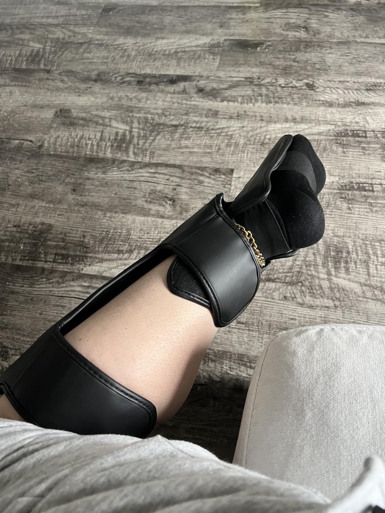 FIVING MMA Martial Arts Shin Guards - Padded, Adjustable Muay Thai Leg Guards with Instep Protection for Kickboxing/MMA Training and Sparring - Durable, Professional MMA Equipment customer photo 1