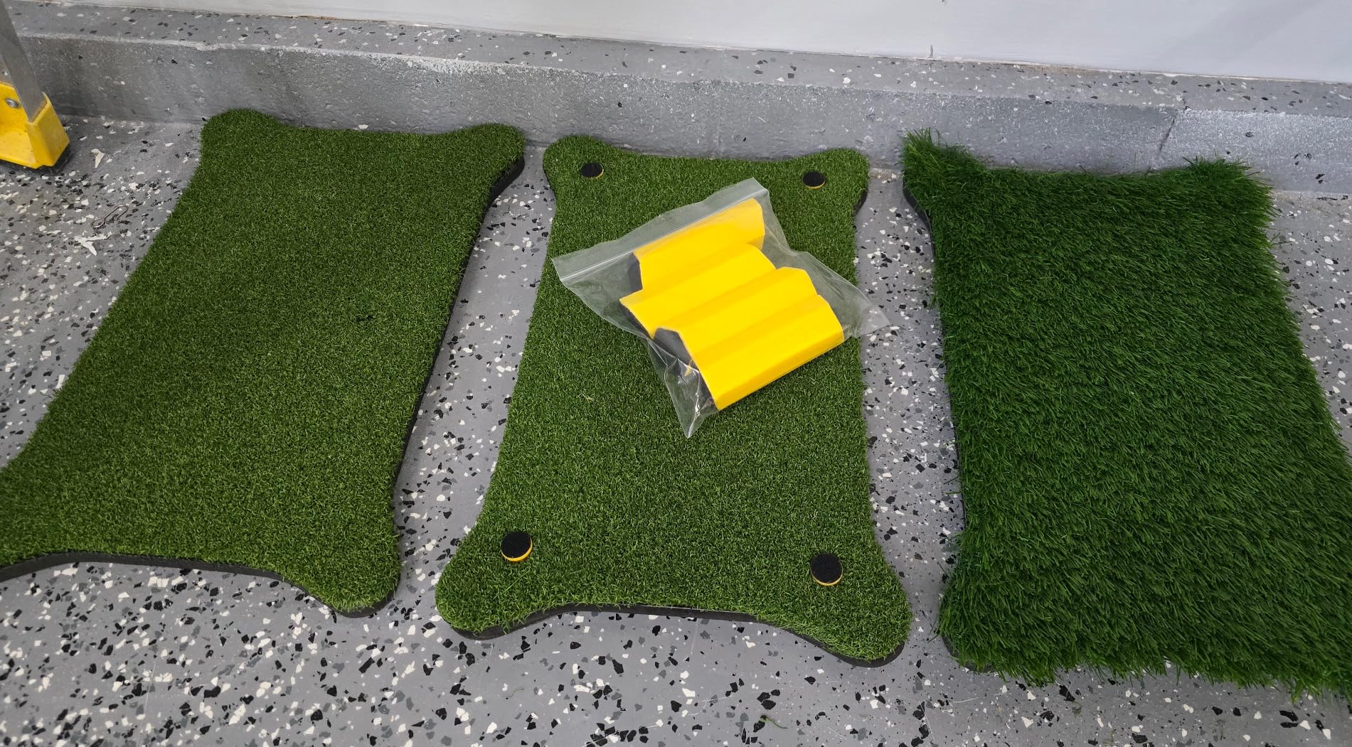 GoSports 5 ftx4 ftPRO Golf Practice Hitting Mat, Includes 5 Interchangeable Inserts for The Ultimate at-Home Instruction customer photo 2