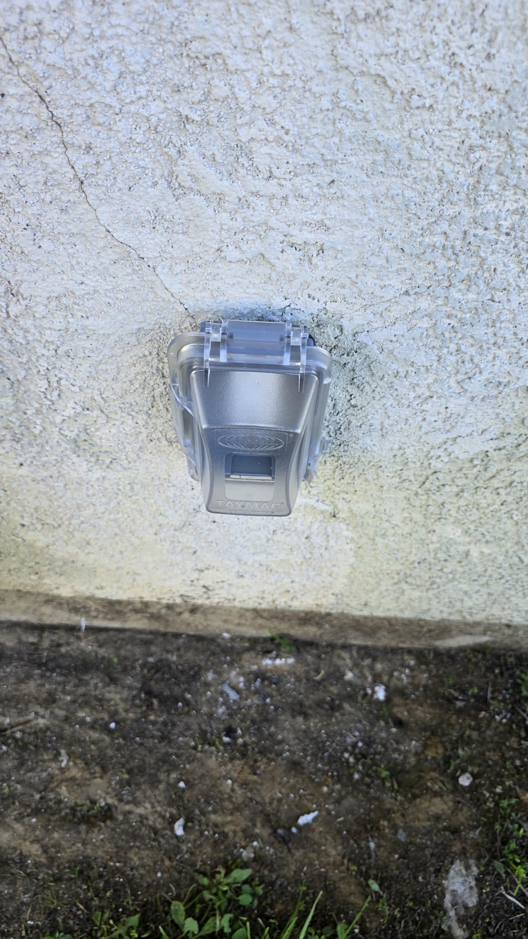 Klein Tools NCVT1P Voltage Tester, Non-Contact Low Voltage Tester Pen, 50V to 1000V AC, Audible and Flashing LED Alarms, Pocket Clip customer photo 1