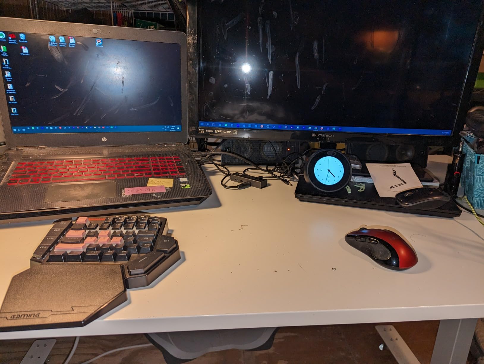 Redragon K585 PRO Wireless One-Handed Mechanical Keyboard, 42 Keys 3-Mode RGB 40% Gaming Keypad w/ 7 Onboard Macro Keys, Detachable Wrist Support, Rechargeable Battery (Red Switch) customer photo 2