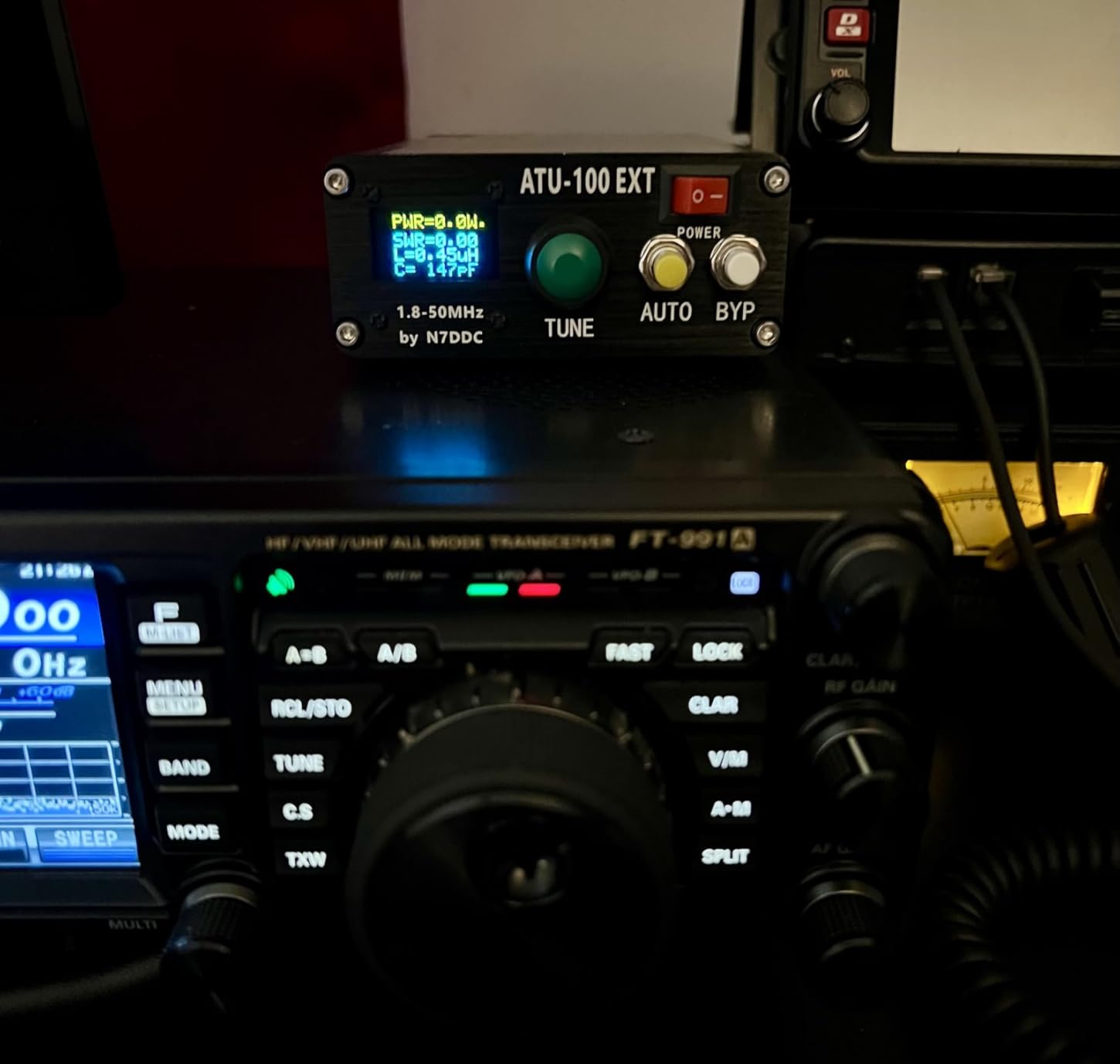 Malahit ATU-100 EXT Antenna Tuner 1.8-50MHz atu100 by N7DDC 7x7 0.96 Inch OLED 3.2 Firmware Programmed with Housing Assembled Machine with USB Cable (No Battery) Compatible with Radio Antenna customer photo 1