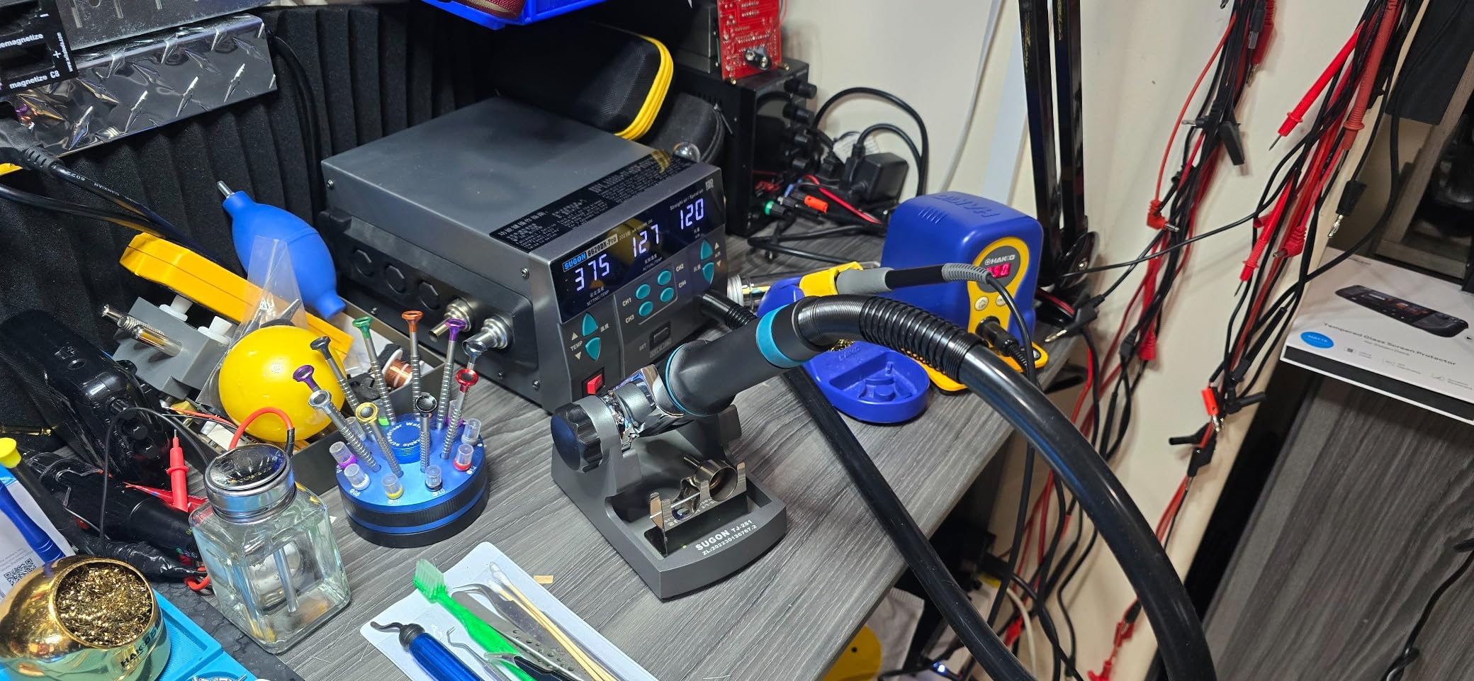 SUGON 8620DX 110V Digital Hot Air Rework Station 1300W,212°F-845°F Adjustable Temperature C/F,4 Memory Storage,6 Air Nozzle,SMD Hot Air Station with Quick Change High Temperature Air Nozzle Bracket customer photo 2