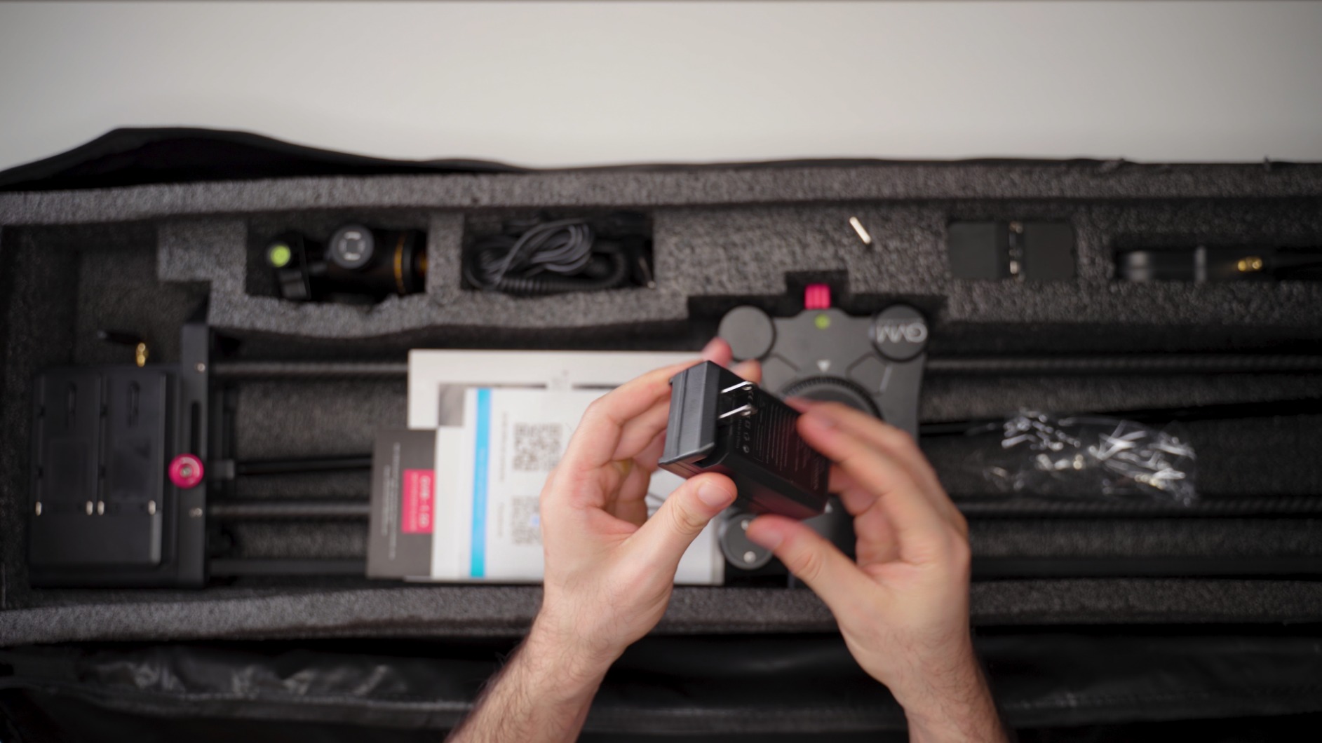 GVM Motorized Camera Slider,31