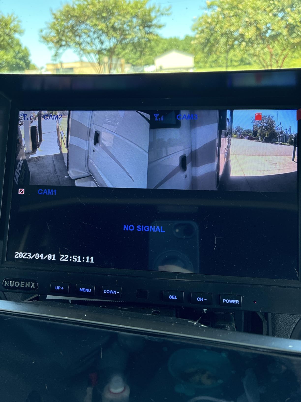 Wireless Backup Camera, 7 Inch Monitor Rear View Camera System for RV, Trailers, Trucks, 5th Wheels, Support 2 Cameras, IP69 Waterproof 18 LED IR Night Vision 152° View Camera, DIY Guide Lines customer photo 1