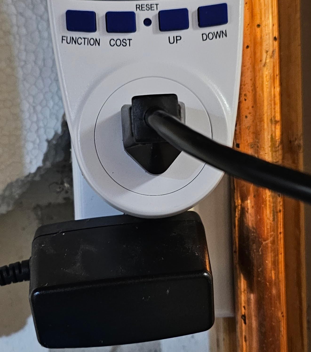 Upgraded Watt Power Meter Plug Home Electrical Usage Monitor Consumption, Energy Voltage Amps Kill Tester with Backlight, Overload Protection, 7 Modes Display customer photo 2