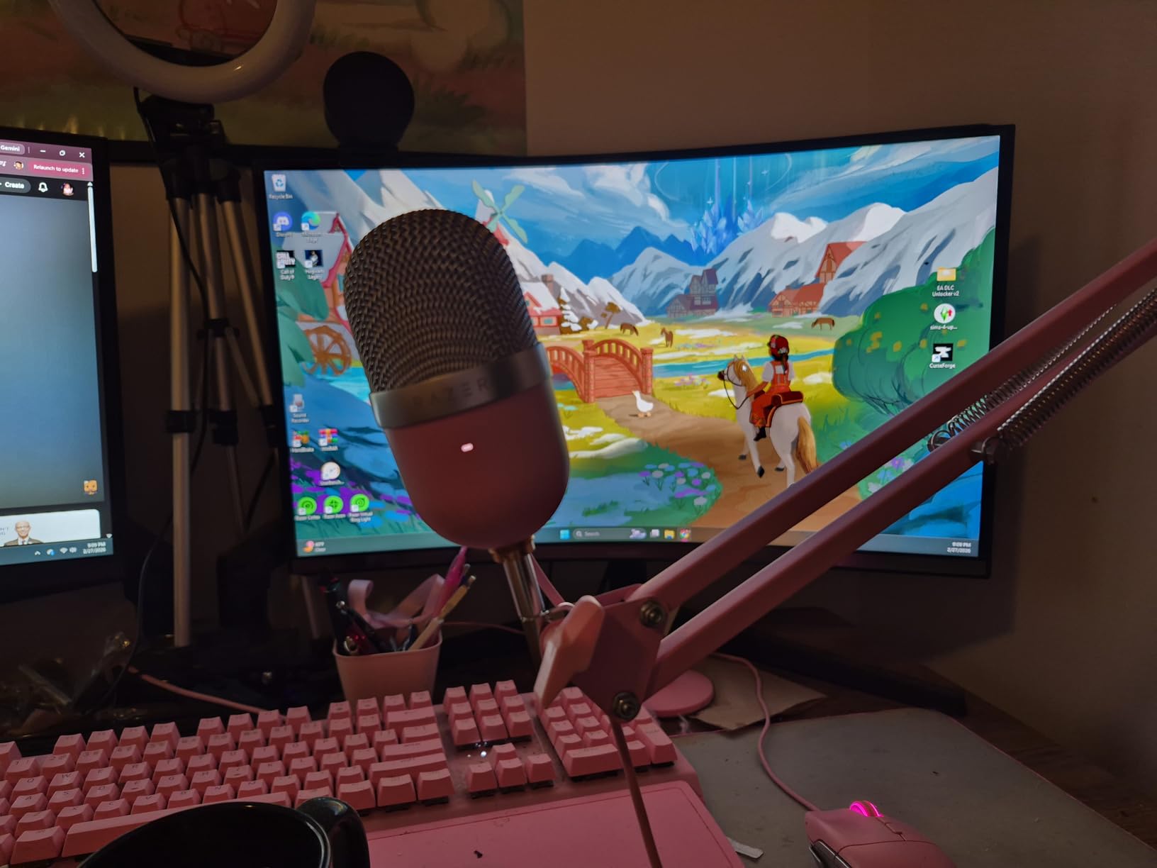 FIFINE Microphone Arm Stand, Suspension Boom Scissor Mic Stand with Heavy Duty Clamp and 3/8