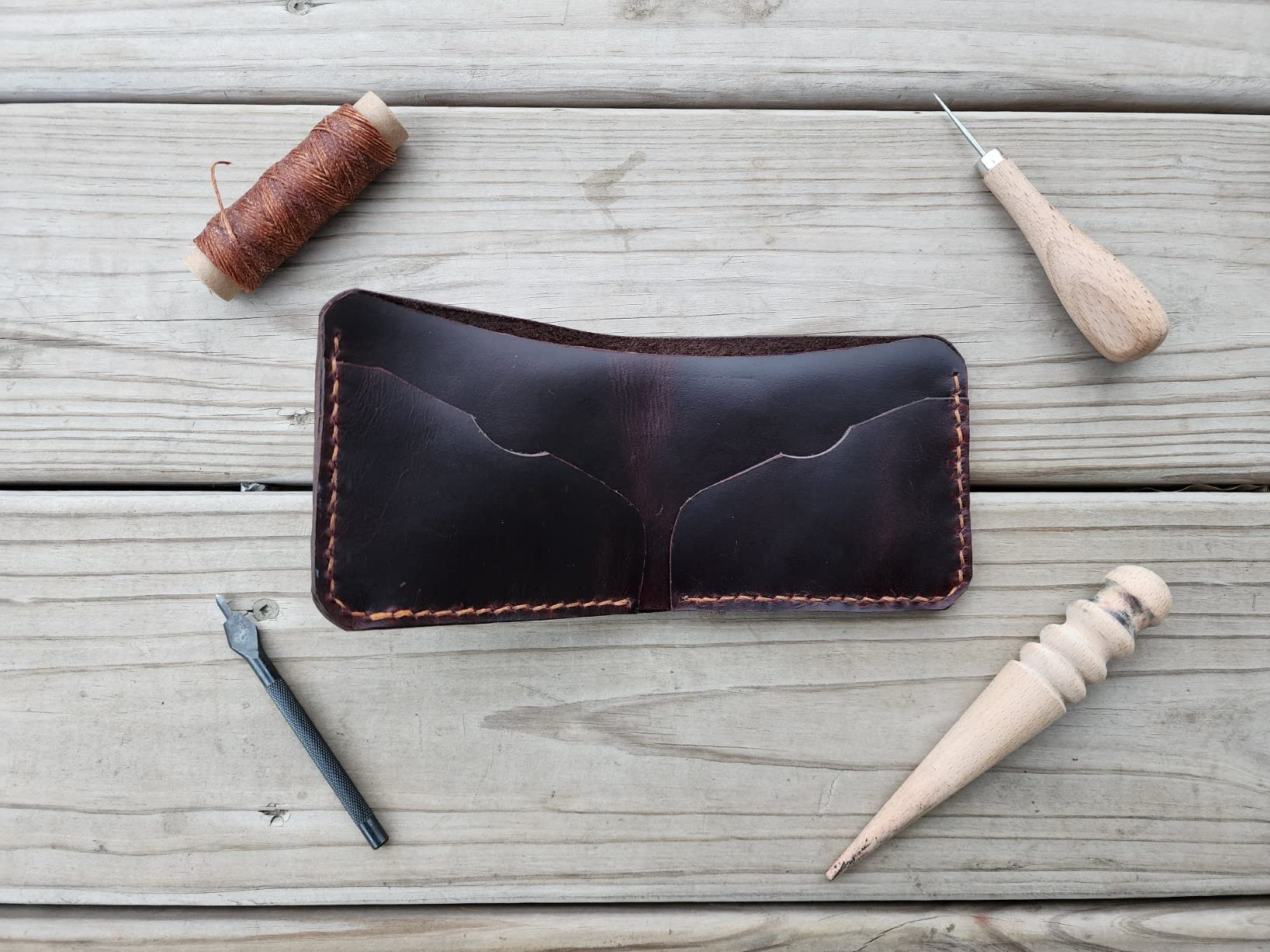 IMZAY 415 PCS Leather Working Kit, Leather Tool Kit, LeatherCrafting Kit for Beginners with Leatherworking Tools Punching Sewing Stamping Sanding Tools for Leathercraft Professional customer photo 2