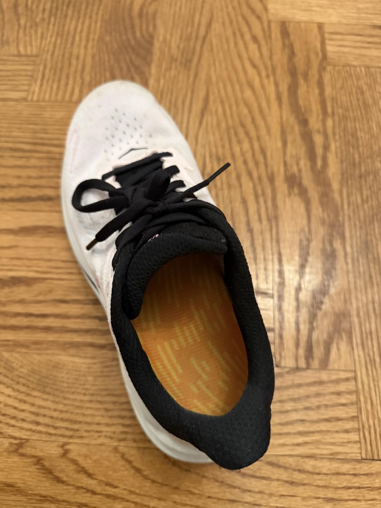 PowerStep Insoles, Pulse Performance, Running Shoe Pain Relief Insert, Athletic Arch Support Orthotic for Women and Men - Made in The USA (M 7-7.5, W 9-9.5) customer photo 1