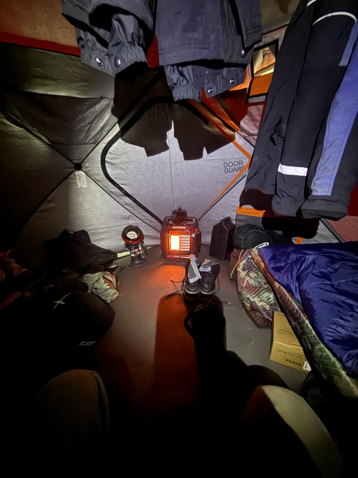 Nordic Legend Aurora Series Pop-Up Portable Ice Fishing Shelter (Aurora Lodge 6-8 Person Insulated) customer photo 1