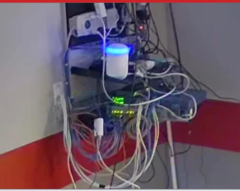 Rapink Patch Panel 24 Port Cat6 with Inline Keystone 10G Support, Pass-Thru Coupler Patch Panel UTP 19-Inch with Removable Back Bar, 1U Network Panel for Cat6, Cat5e, Cat5 Cabling customer photo 2