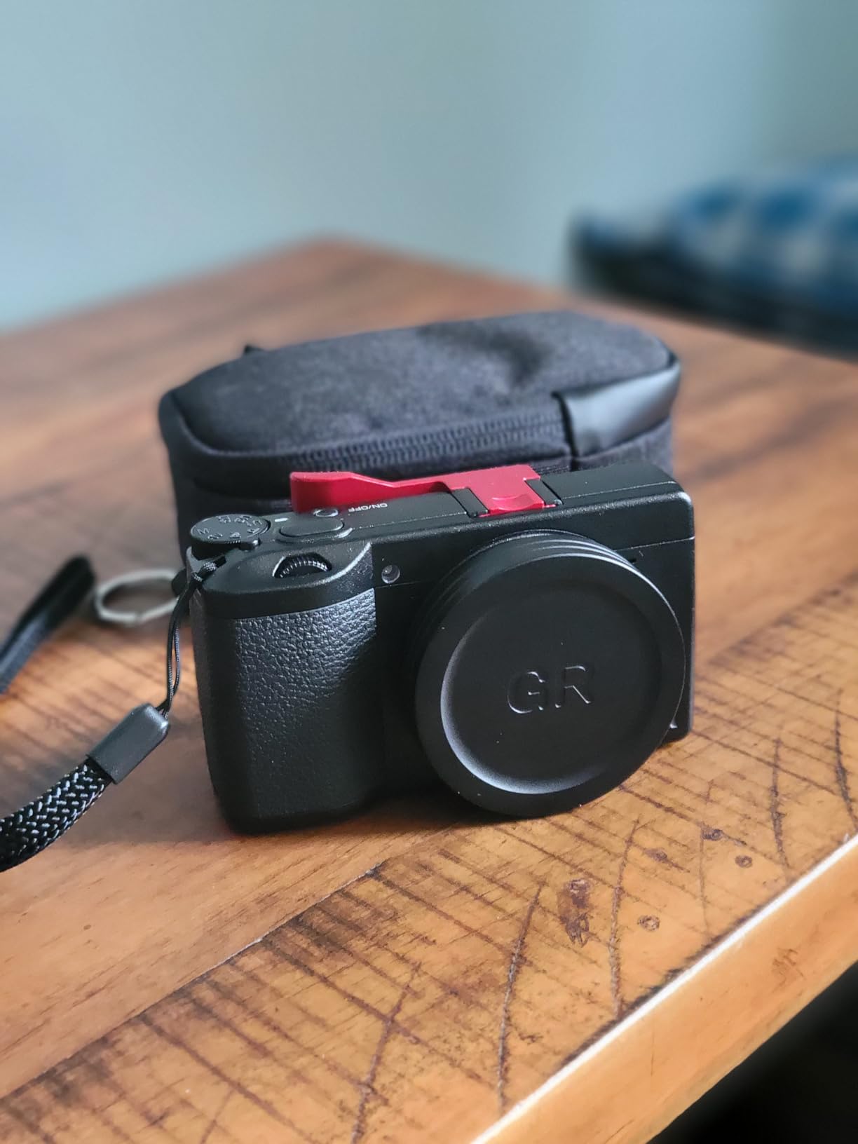 Ricoh GR IIIx Digital Compact Camera with 24MP APS-C Size CMOS Sensor, 40mmF2.8 GR Lens (Black) customer photo 1