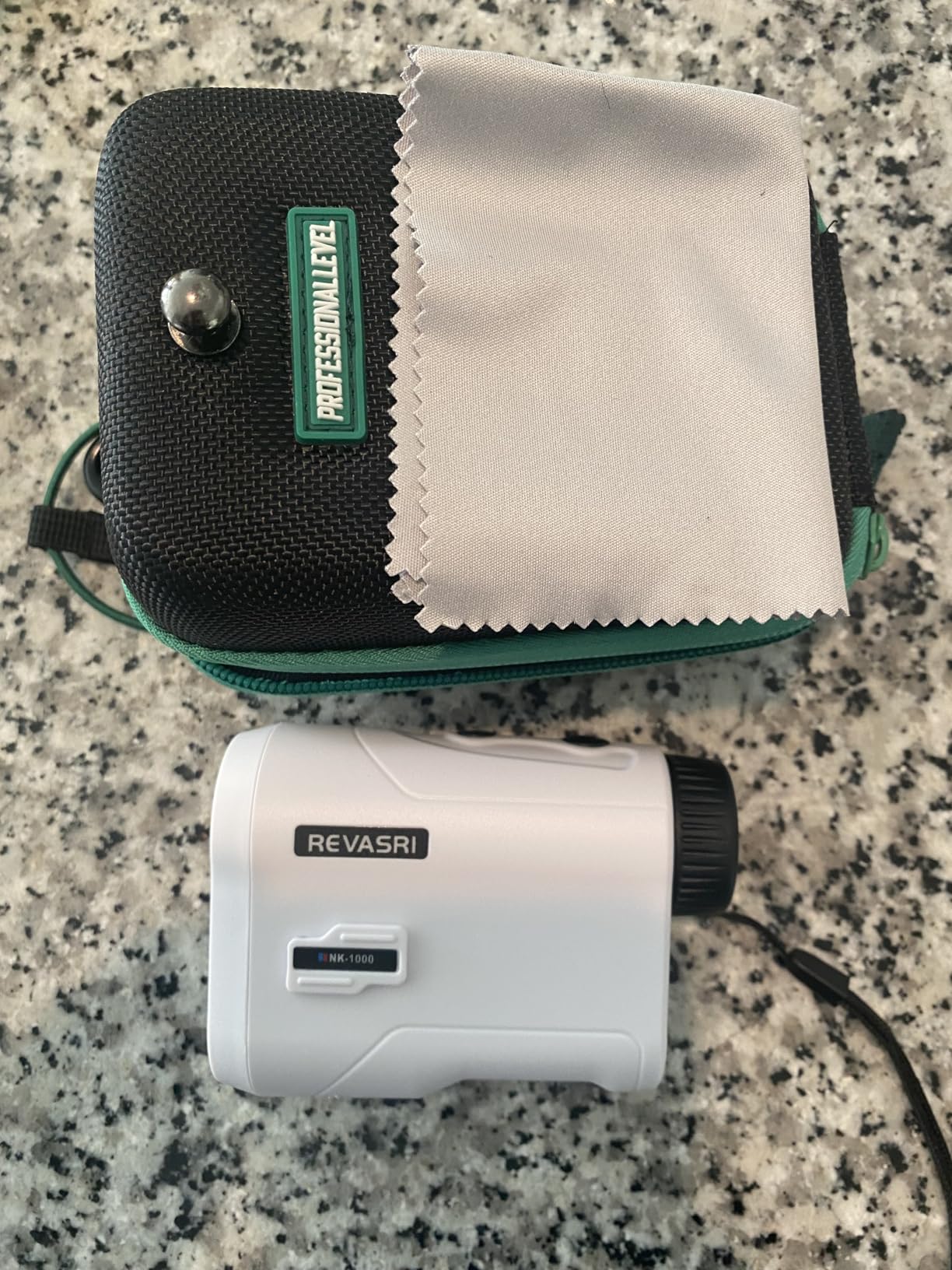 REVASRI Golf Rangefinder with Slope and Pin Lock Vibration, External Slope Switch for Golf Tournament Legal, Rangefinders with Rechargeable Battery 600/1000YDS Laser Range Finder customer photo 2