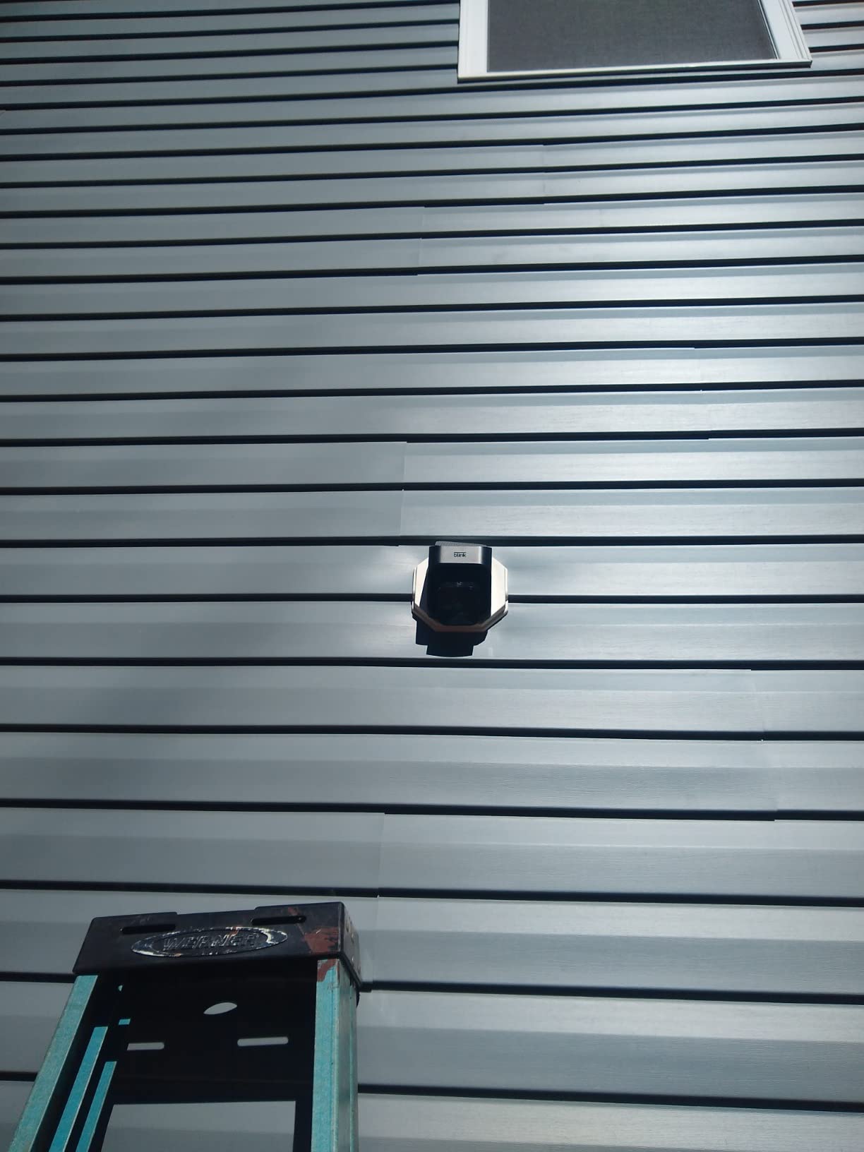 Blink Outdoor (3rd Gen) + Solar Panel Charging Mount - wireless, HD smart security camera, solar-powered, motion detection - 1 camera system customer photo 1