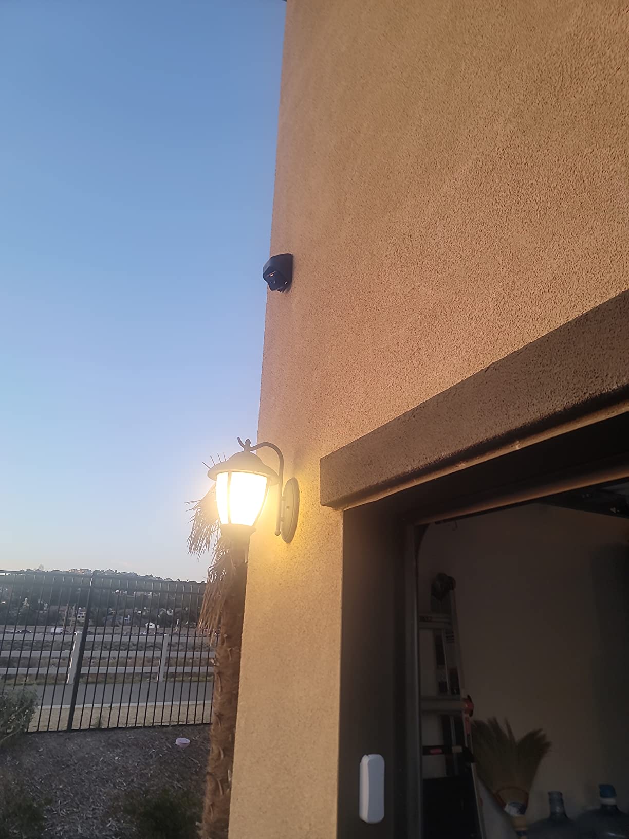 Blink Outdoor (3rd Gen) + Solar Panel Charging Mount - wireless, HD smart security camera, solar-powered, motion detection - 1 camera system customer photo 2