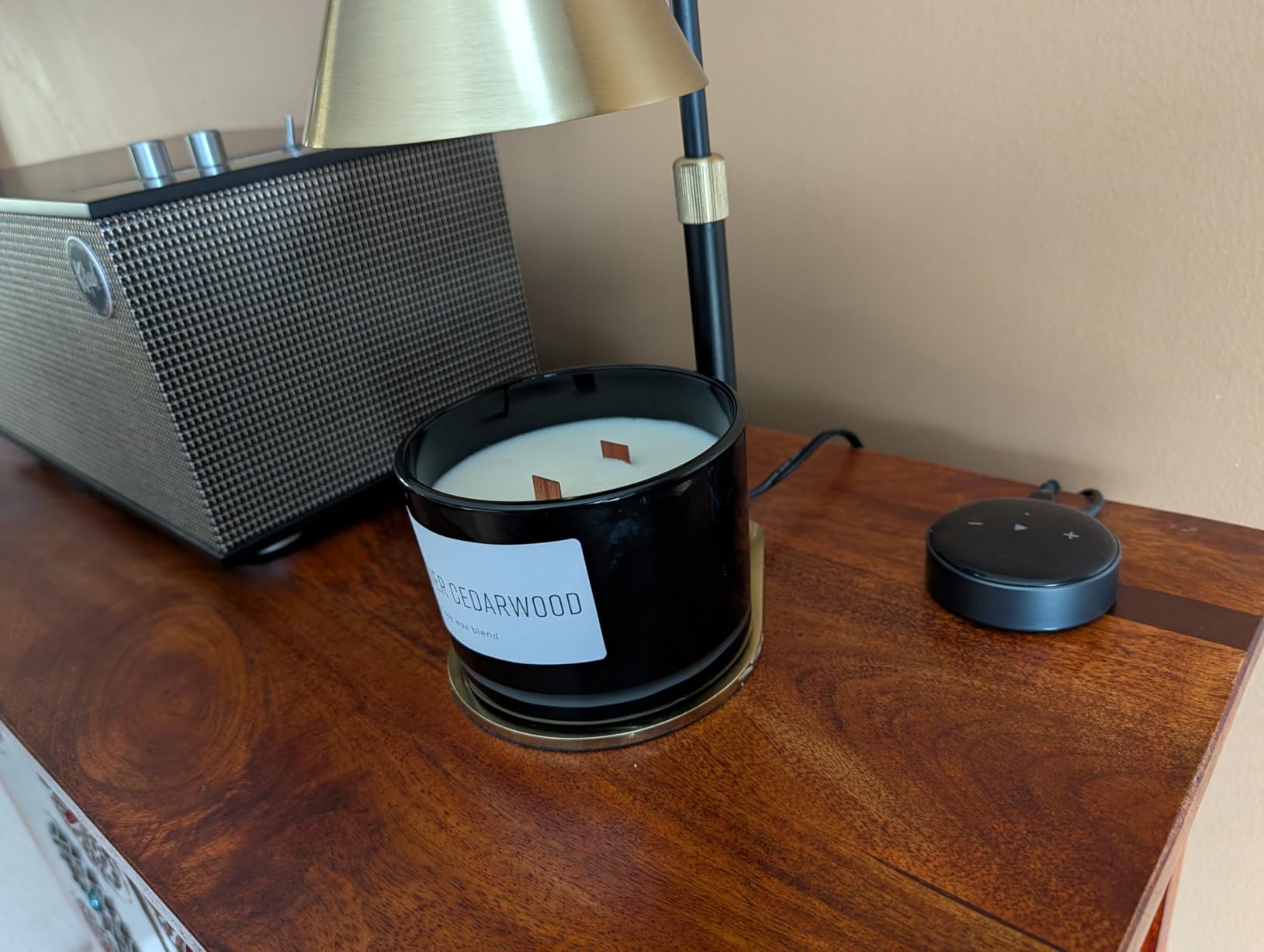 WiiM Mini AirPlay 2 Wireless Audio Streamer, Multiroom Stereo, Preamplifier, Works with Alexa and Siri Voice Assistants, Stream Hi-Res Audio from Amazon Music, Tidal and More customer photo 2