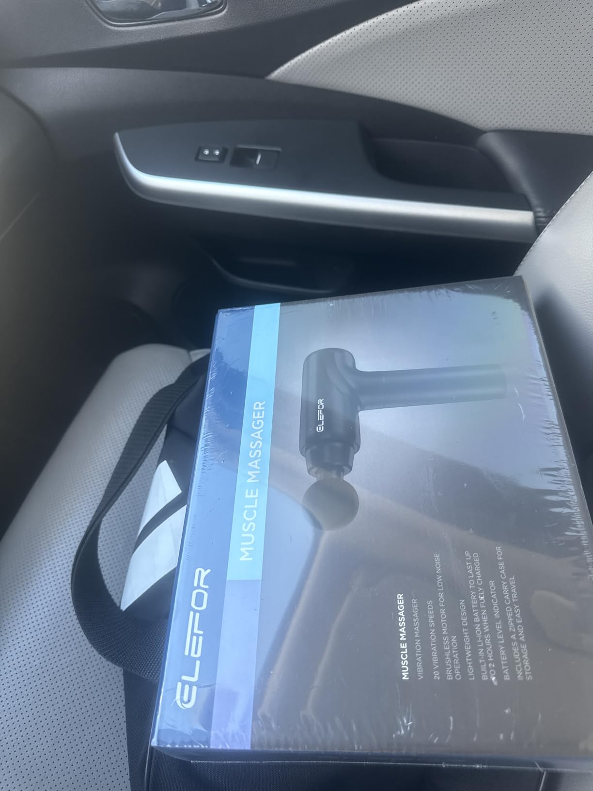 Elefor Massage Gun Deep Tissue,Percussion Back Massager Gun for Athletes Muscle Massage Gun for Pain Relief with 8 Massage Heads & 20 Speeds (Matte Black) customer photo 1