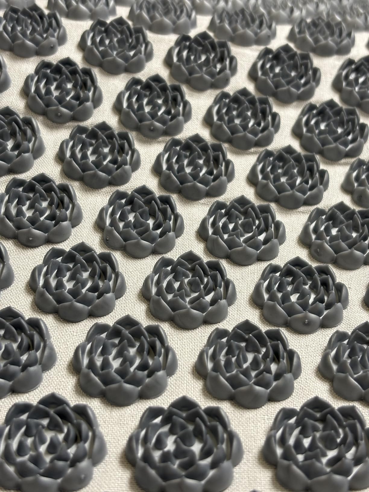 UNMERA Acupressure Mat and Pillow Set, Natural Eco Linen & Coconut Fiber Filling, for Back/Neck Pain Relief, Sciatic, Headache and Muscle Relaxation, Comes with Carrying Bag customer photo 2