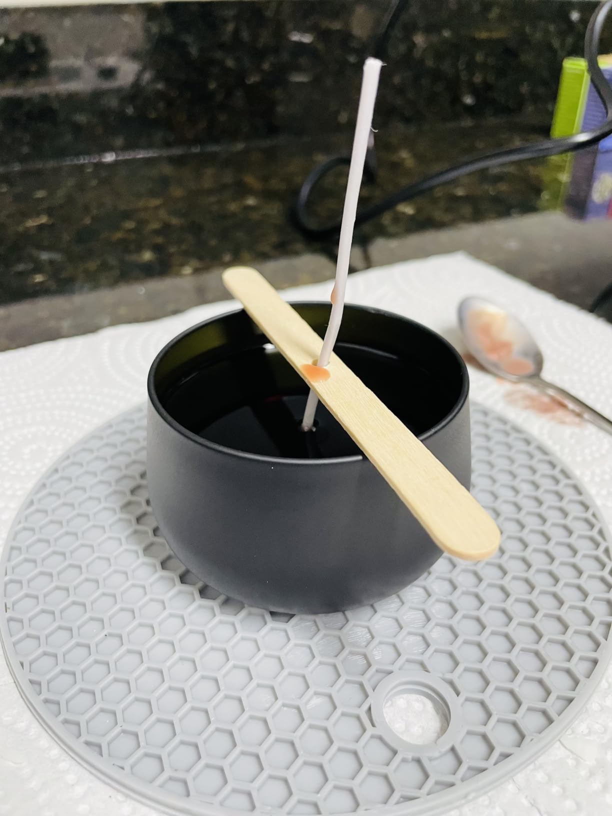 SAEUYVB Candle Making Kit for Adults with Hot Plate, DIY Starter Soy Candle Making Supplies/Kit - Perfect as Home Decorations(Black) customer photo 2