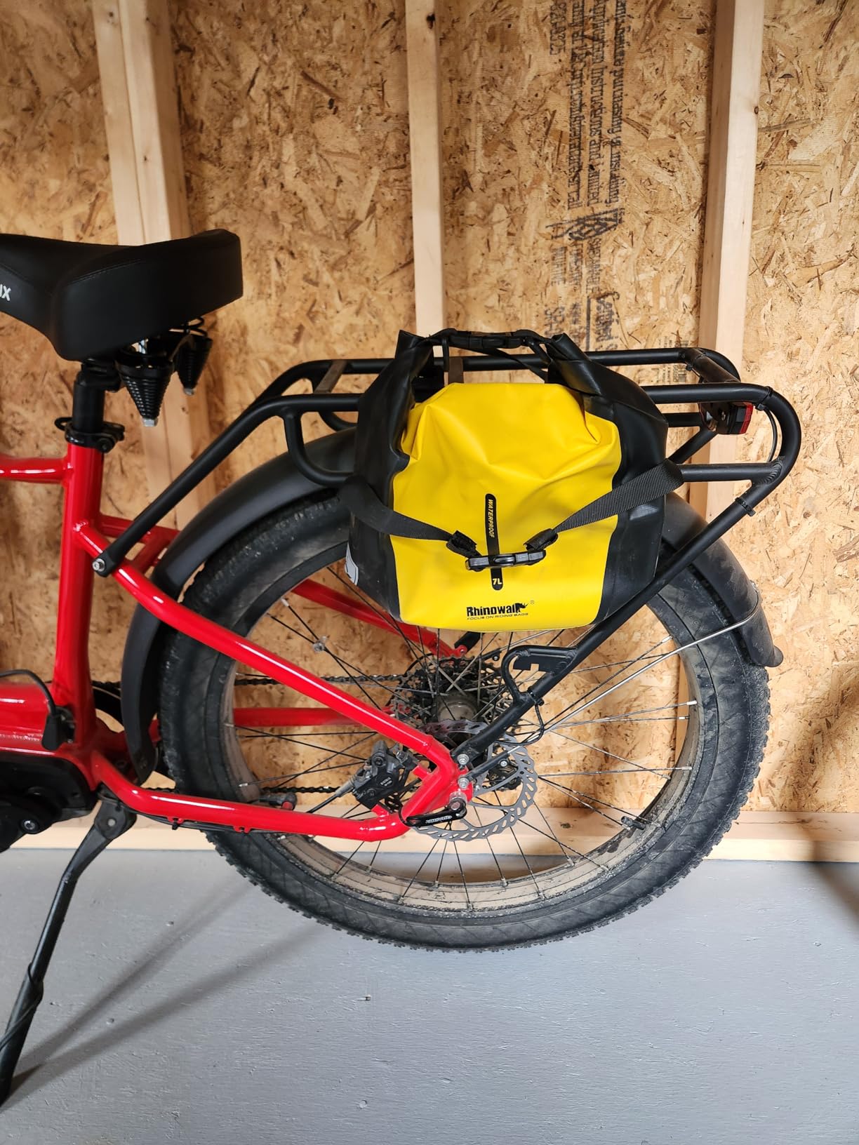 Rhinowalk Bike Pannier Bag 7L Waterproof Bicycle Rear Rack Bag With Shoulder Strap for Touring Cycling customer photo 1