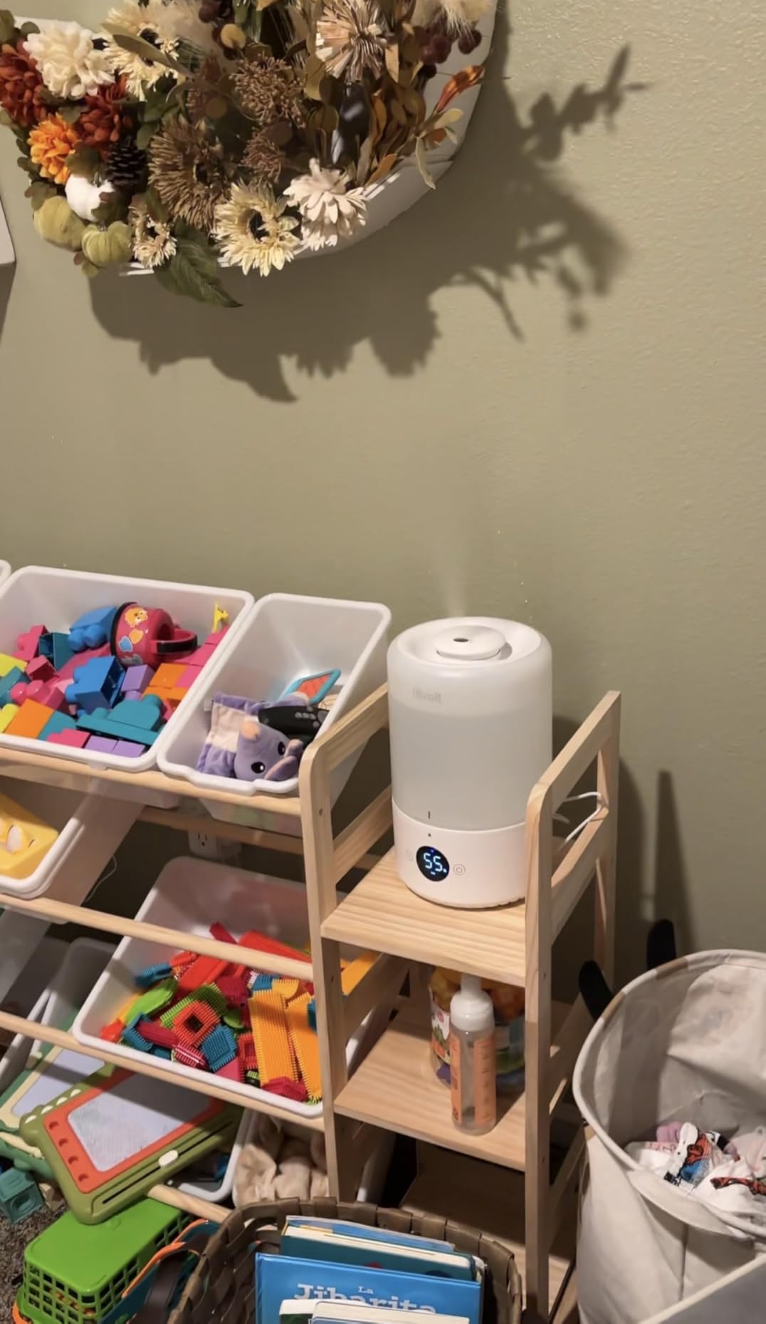 LEVOIT Smart Cool Mist Top Fill Humidifiers for Bedroom with Sensor, Auto Humidity Setting, APP & Voice Control, Essential Oil Diffuser, Ultra Quiet Operation, Super Easy Top Fill, 3L, White customer photo 1