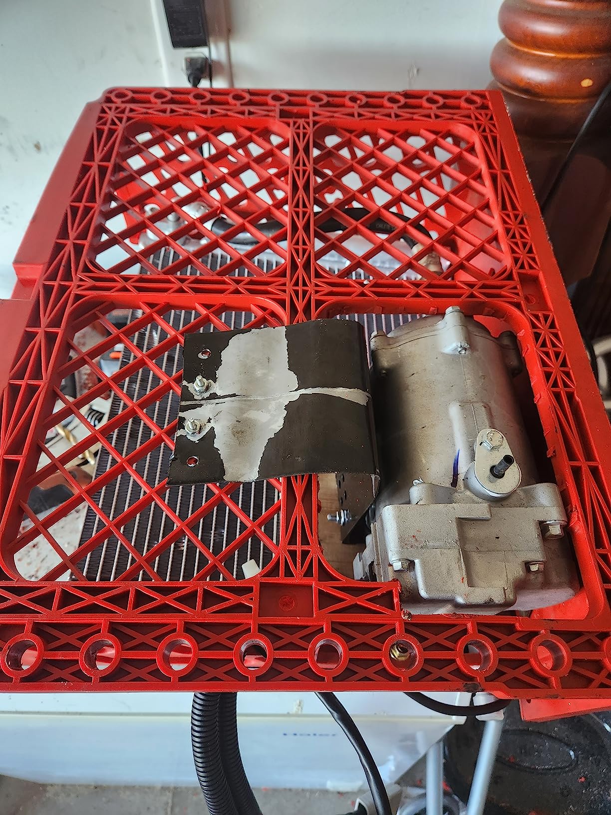 12V electric air conditioners for RVs, trucks, construction vehicles, excavators, harvesters, agricultural machinery customer photo 1