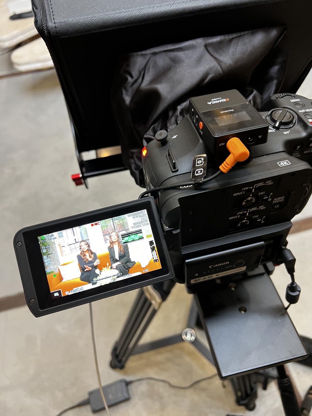 Desview P8 Universal Teleprompter for Smartphone Camera, DSLR Webcam Tablet up to 10