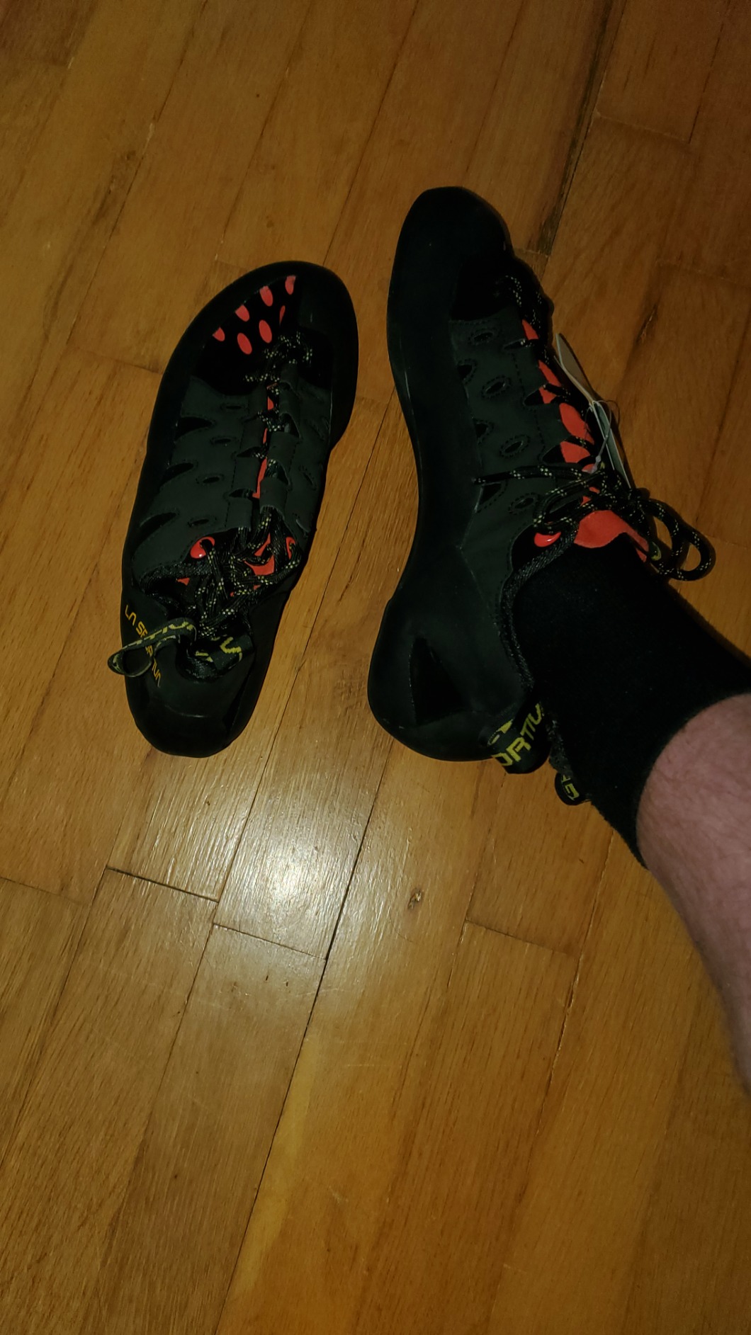 Mens Tarantulace Rock Climbing Shoes customer photo 1