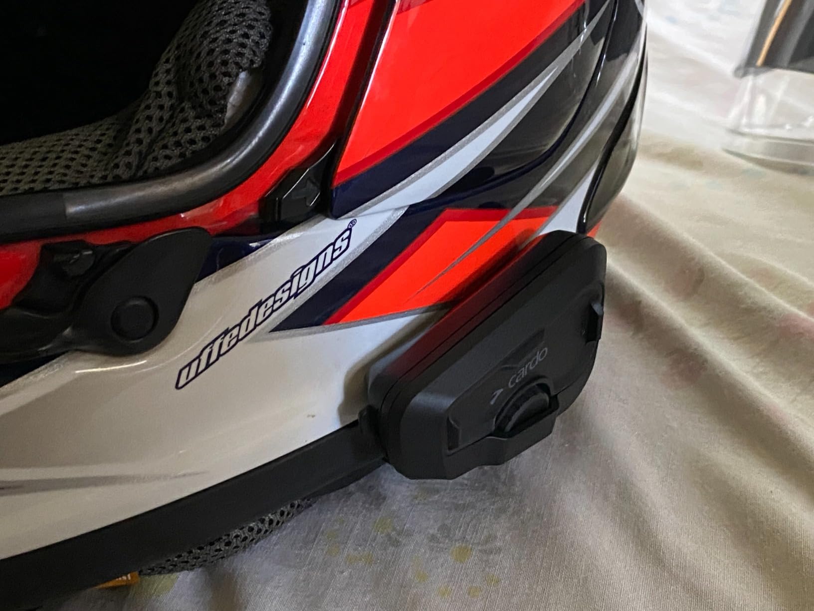 Cardo Systems FREECOM 2X Motorcycle 2-Way Helmet Bluetooth Communication System Headset Intercom, Universal Bluetooth Connectivity, Waterproof, 40mm Speakers - Single Pack customer photo 2