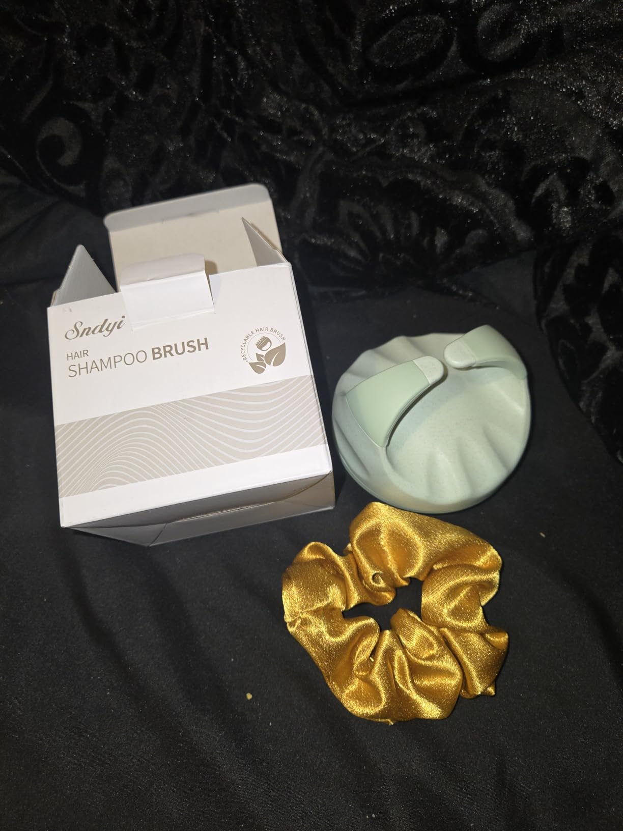 Sndyi Scalp Massager Shampoo Brush, Scalp Scrubber with Soft Silicone Bristles, Scalp Exfoliator for Dandruff Removal, Scalp Massager for Hair Growth, Wet Dry Hair Brush for Scalp Care, Green customer photo 1