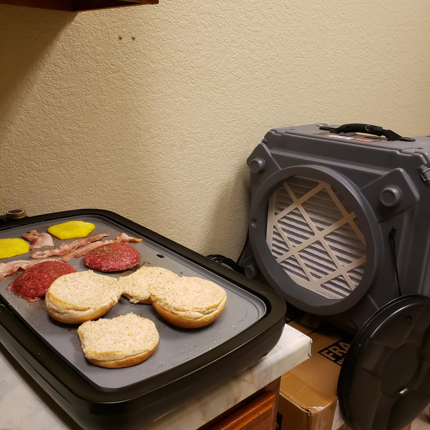 Abestorm Air Scrubber, Negative Air Machine with 3-Stage Filtration & 16 Inch Air Inlet for Home, Industrial and Commercial Air Purifier, MEVR-10 & HEPA/Activated Carbon Filters, 550 CFM, Gray customer photo 2