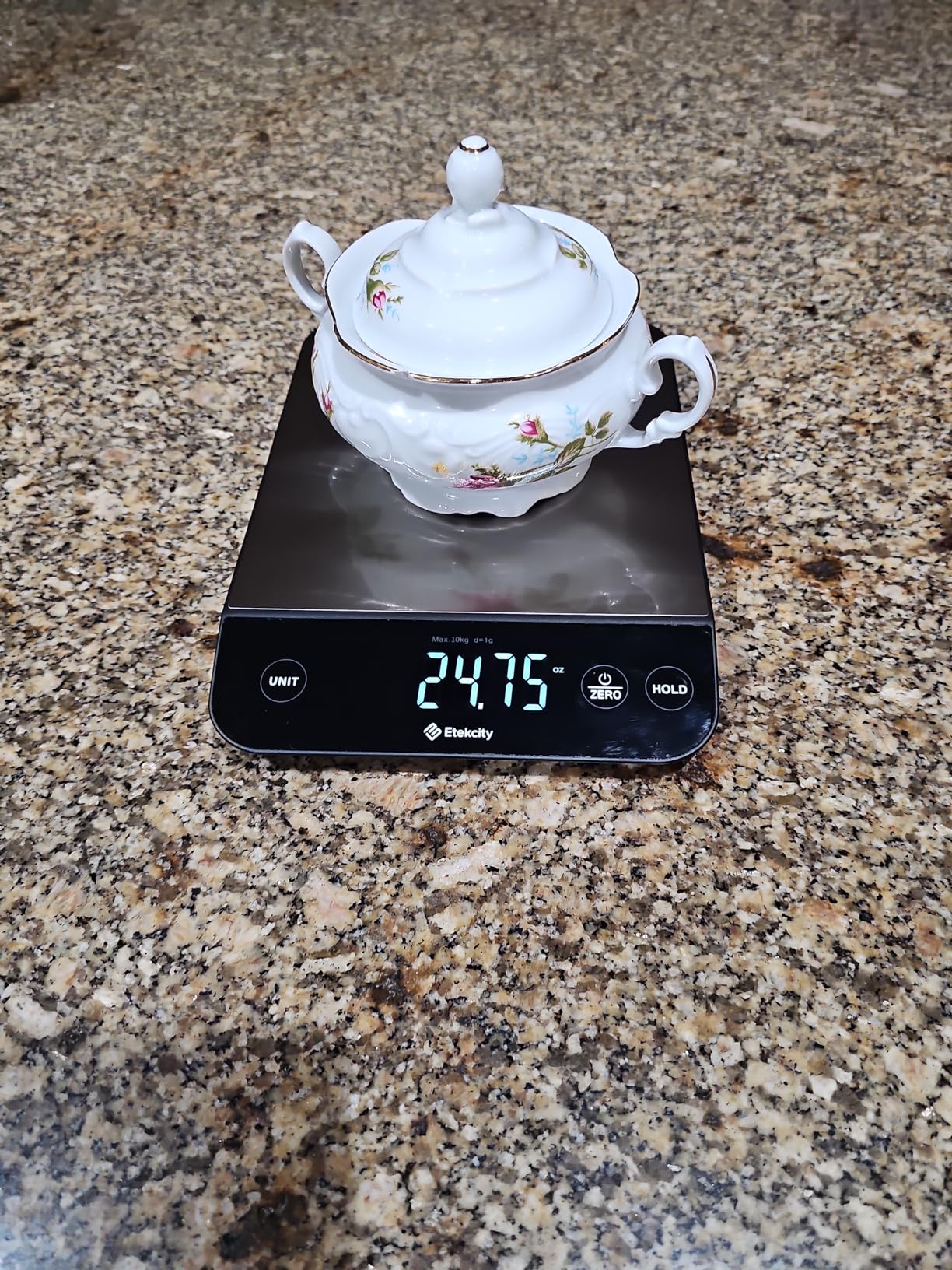 Etekcity Food Nutrition Scale, Smart Food Scale for calorie count, IPX6 Waterproof, Rechargeable, Bluetooth, Ounces and Grams for Weight Loss, Cooking, 304 Stainless Steel, Luminary 22lb customer photo 1