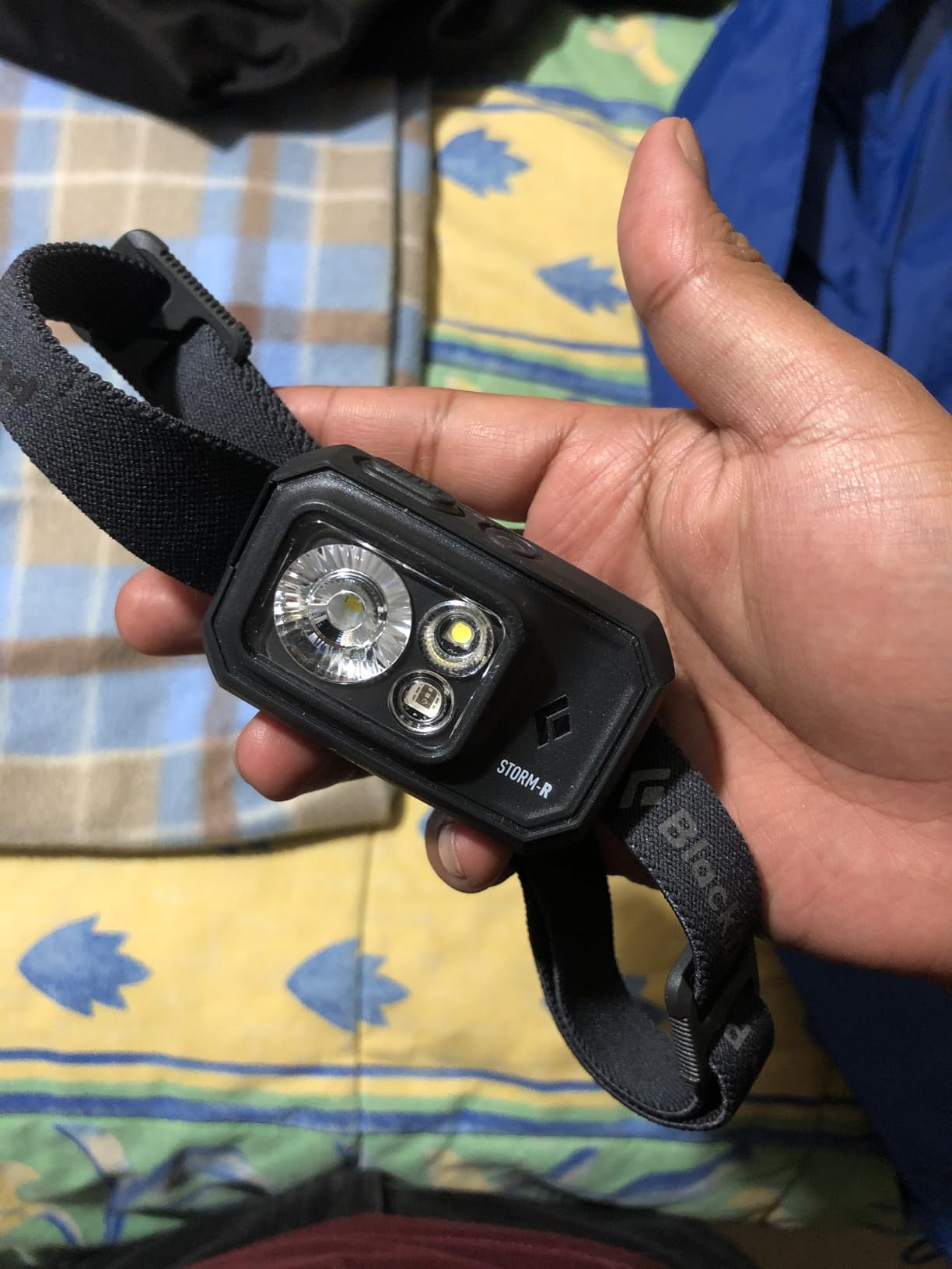 BLACK DIAMOND Storm 500-R Rechargeable Headlamp | 500 Lumens Brightness | Micro-USB Charging | Waterproof & Compact | Camping, Hiking, Running | Black customer photo 1