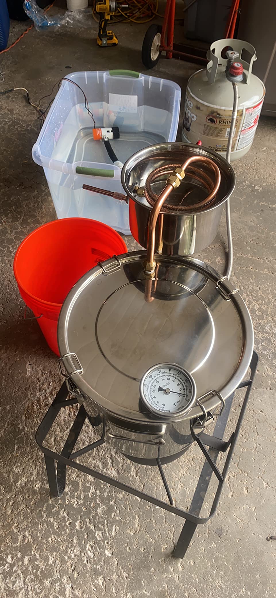 VEVOR Alcohol Still 3Gal/12L Alcohol Distiller Stainless Steel Distillery Kit for Alcohol With Copper Tube Home Brewing Kit Build-in Thermometer for DIY Whisky Wine Brandy customer photo 2