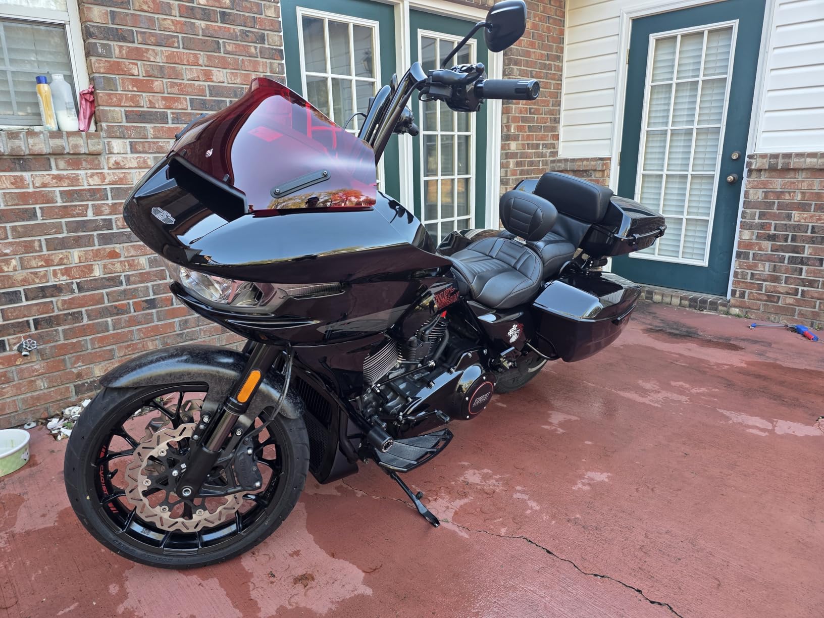 Chemical Guys Clay Bar Kit - Complete System - Clay Bar and Luber Combo with Accessories for Smooth Paint Finish - Removes Embedded Dirt, Overspray, and Fallout - 6 Item Kit customer photo 1