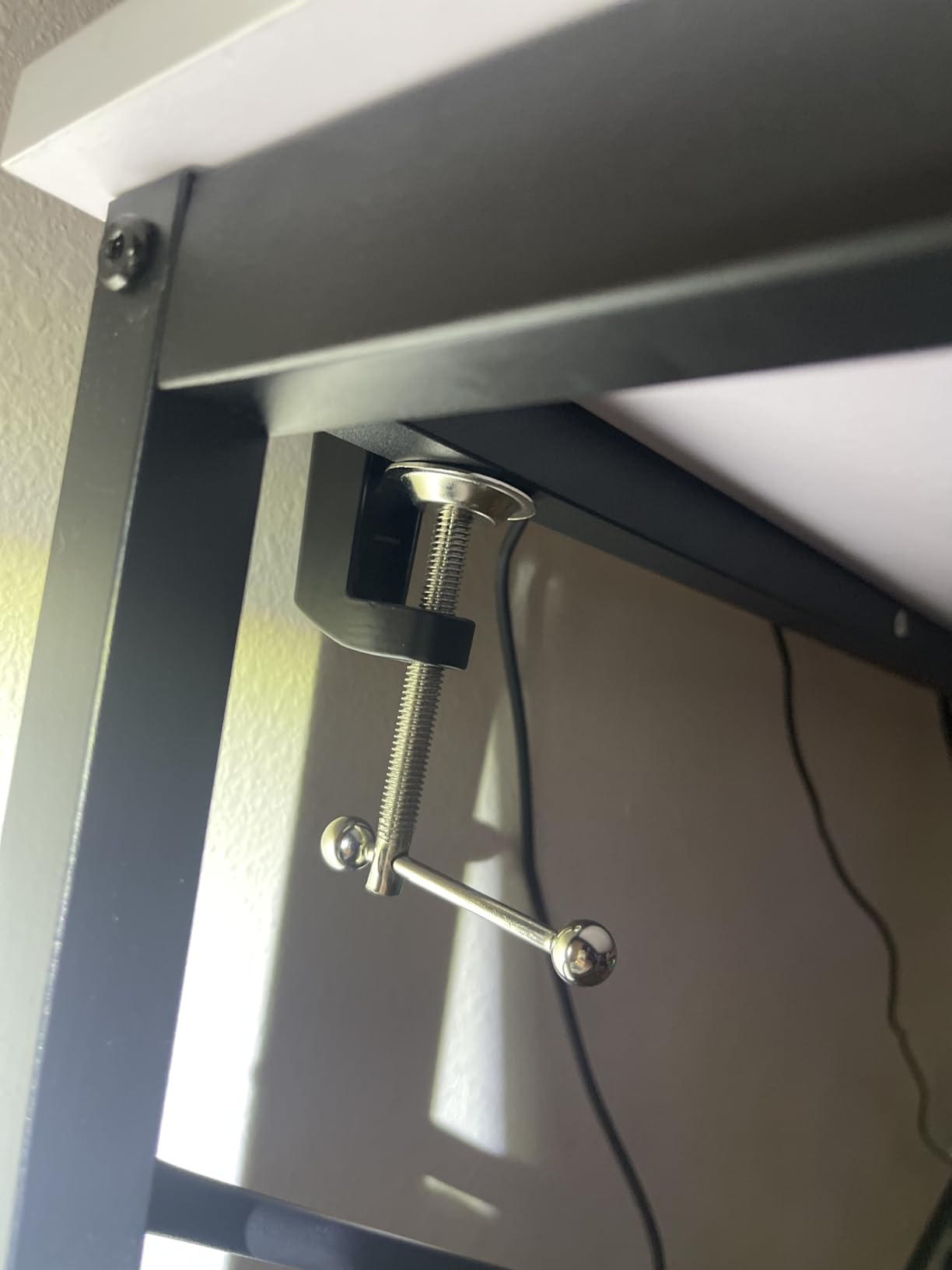 FIFINE Gaming PC USB Microphone, Podcast Condenser Mic with Boom Arm, Pop Filter, Mute Button for Streaming, Twitch, Online Chat, RGB Computer Mic for PS4/5 PC Gamer Youtuber-AmpliGame A6T customer photo 1