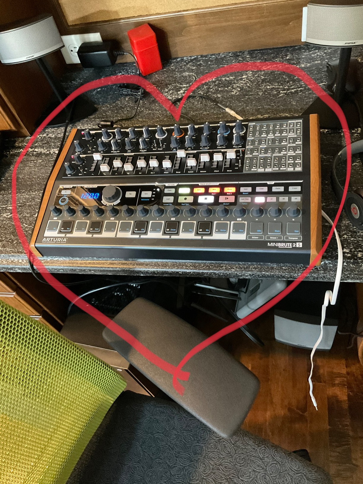 Arturia MiniBrute 2S Semi-Modular Analog Synthesizer and Step Sequencer customer photo 1