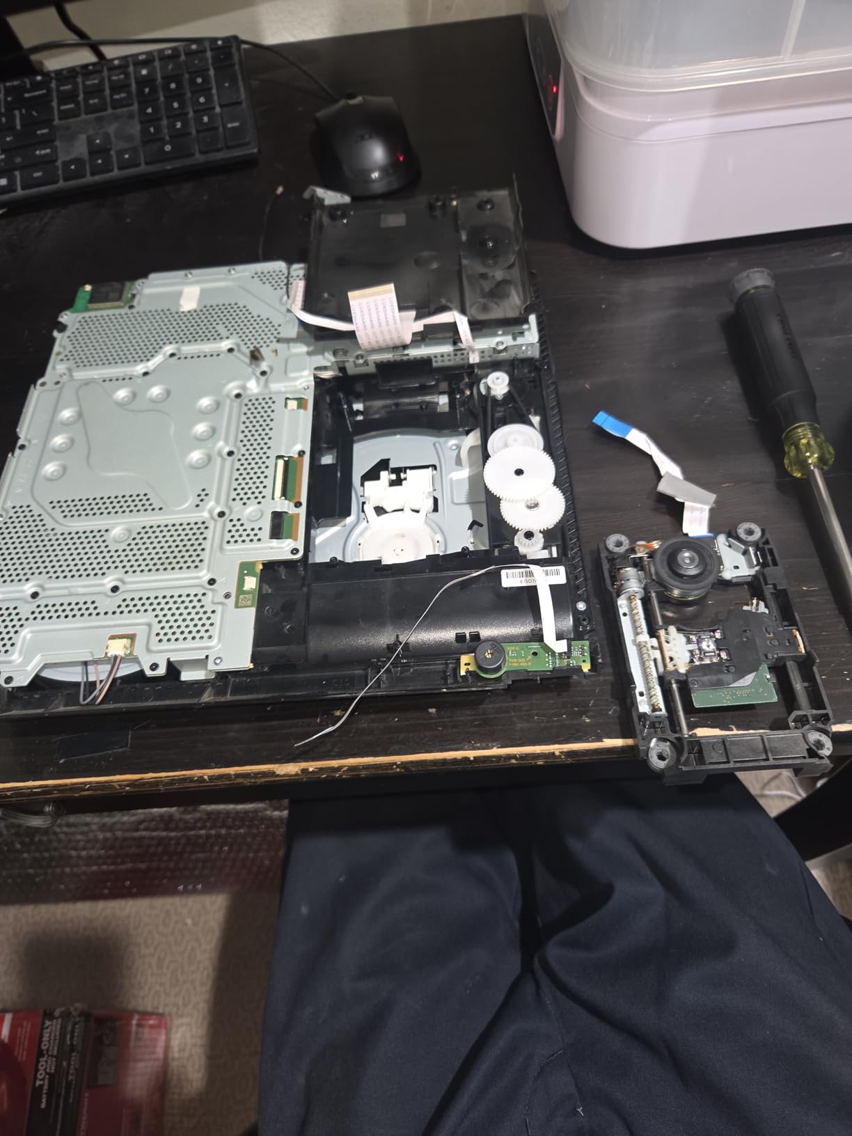 Klein Tools 32327 Precision Screwdriver Set, 27-in-1 Multi-Bit Screwdriver, Onboard Storage, Rare-Earth Magnet, Ideal for Terminal Blocks customer photo 2