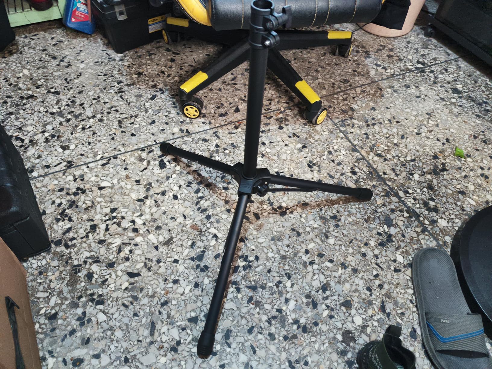 Projector Stand Tripod Adjustable, Laptop Height from 23.5 to 46.5 inches with Gooseneck Phone Holder, Floor for Office, Home, Stage, Studio, DJ Racks Holder Mount customer photo 1