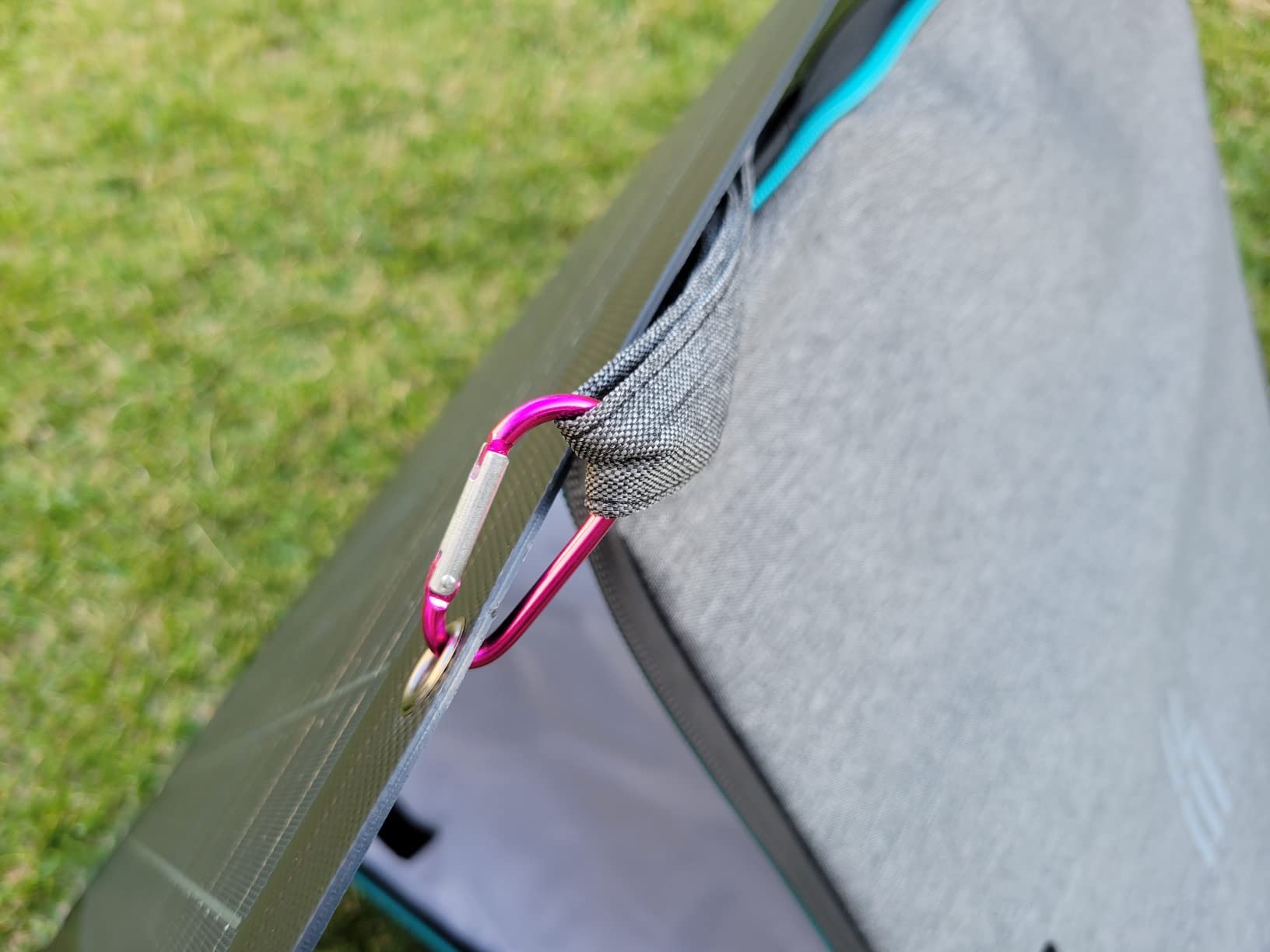 EF ECOFLOW 220W Portable Solar Panel, Bifacial Design Up to 25% Conversion Efficiency N-Type Solar Cell, with Adjustable Kickstand, IP68 Waterproof, Foldable Solar Panel for Camping RVing Home Backup customer photo 1