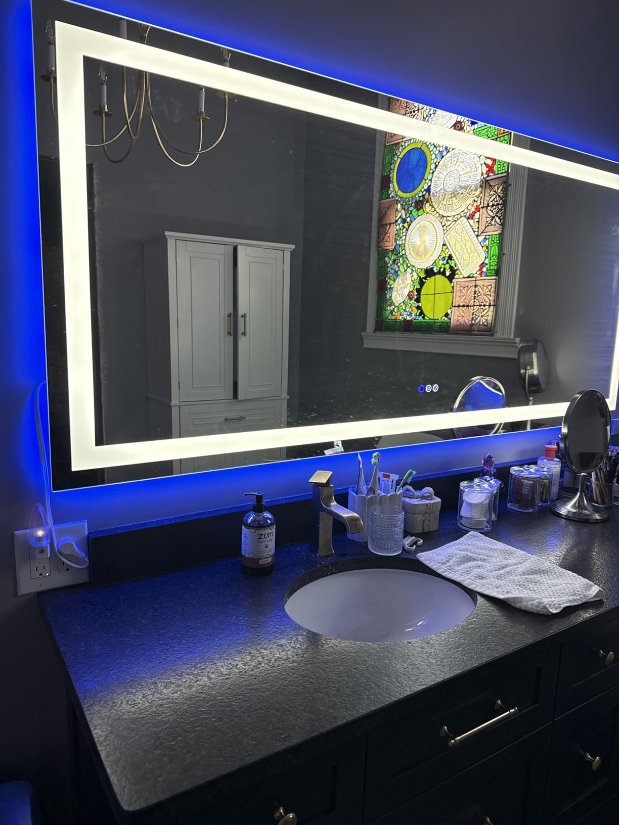 LOAAO 24X32 LED Bathroom Mirror with Lights, Anti-Fog, Dimmable, Backlit + Front Lit, Lighted Bathroom Vanity Mirror for Wall, Memory Function, Tempered Glass, Shatter-Proof, ETL Listed customer photo 2