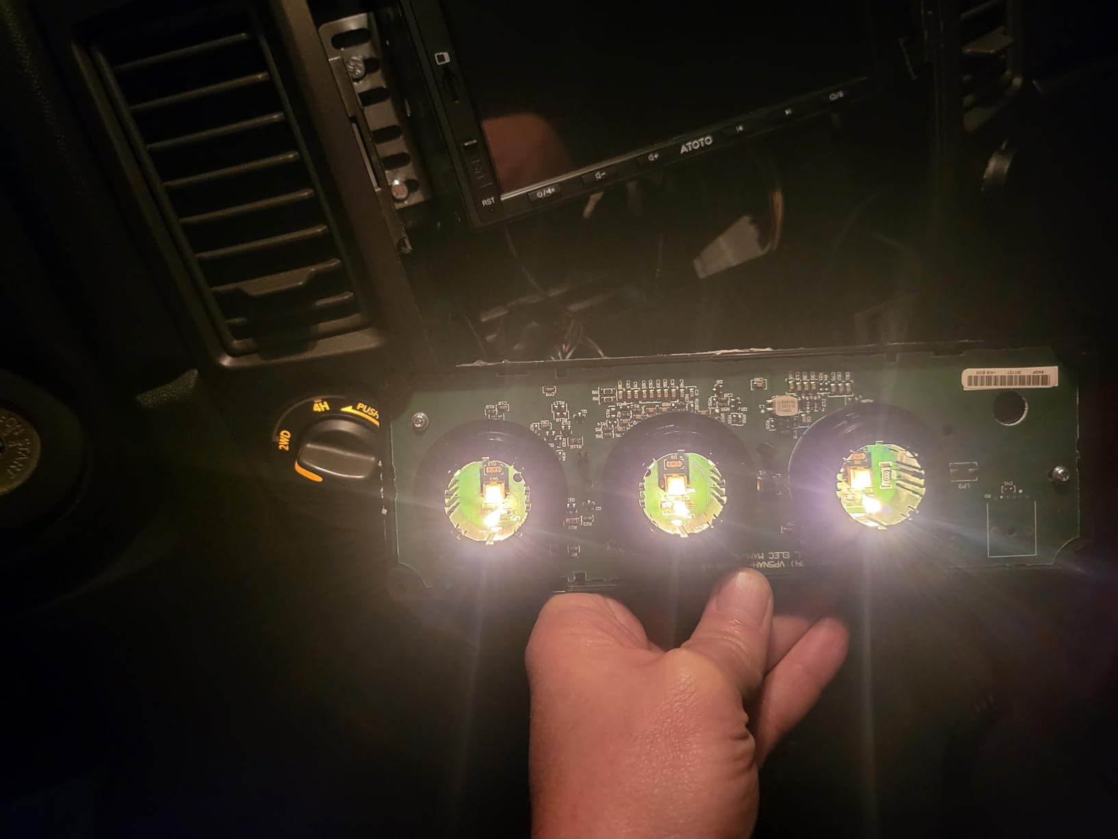 WEP 927-IV Soldering Station Kit High-Power 110W with 3 Preset Channels, Sleep Mode, LED Magnifier, 5 Extra Iron Tips, Tip Cleaner, 2 Helping Hands, Tip Storage Slots, Lead-free Solder Wire, Tweezers customer photo 1