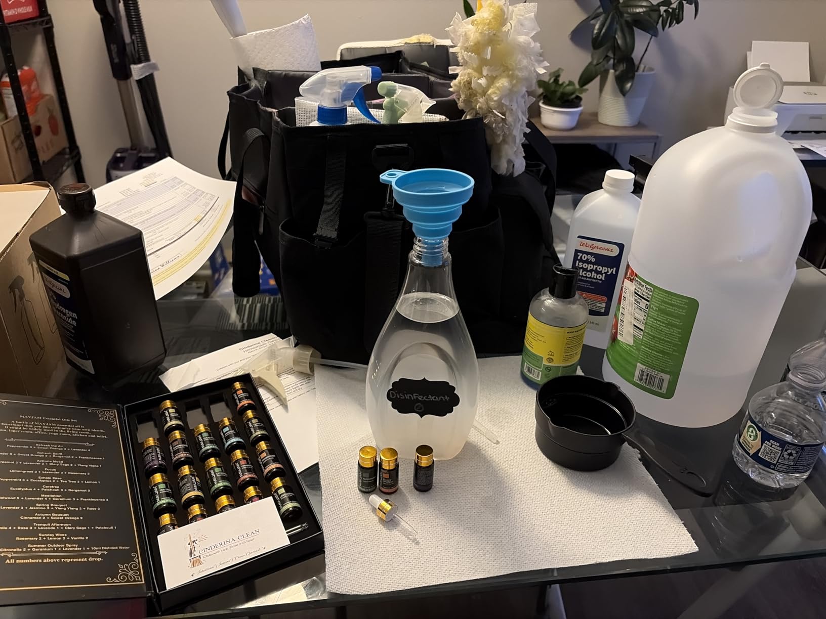 MAYJAM Tea Tree 20 Pcs Pure Essential Oil Gift Set, for Diffuser, Humidifiers, Skin Care, Massage, Fragrance Oil Scent for DIY Candle and Soap Making, Gift for Friend (5ML) customer photo 2