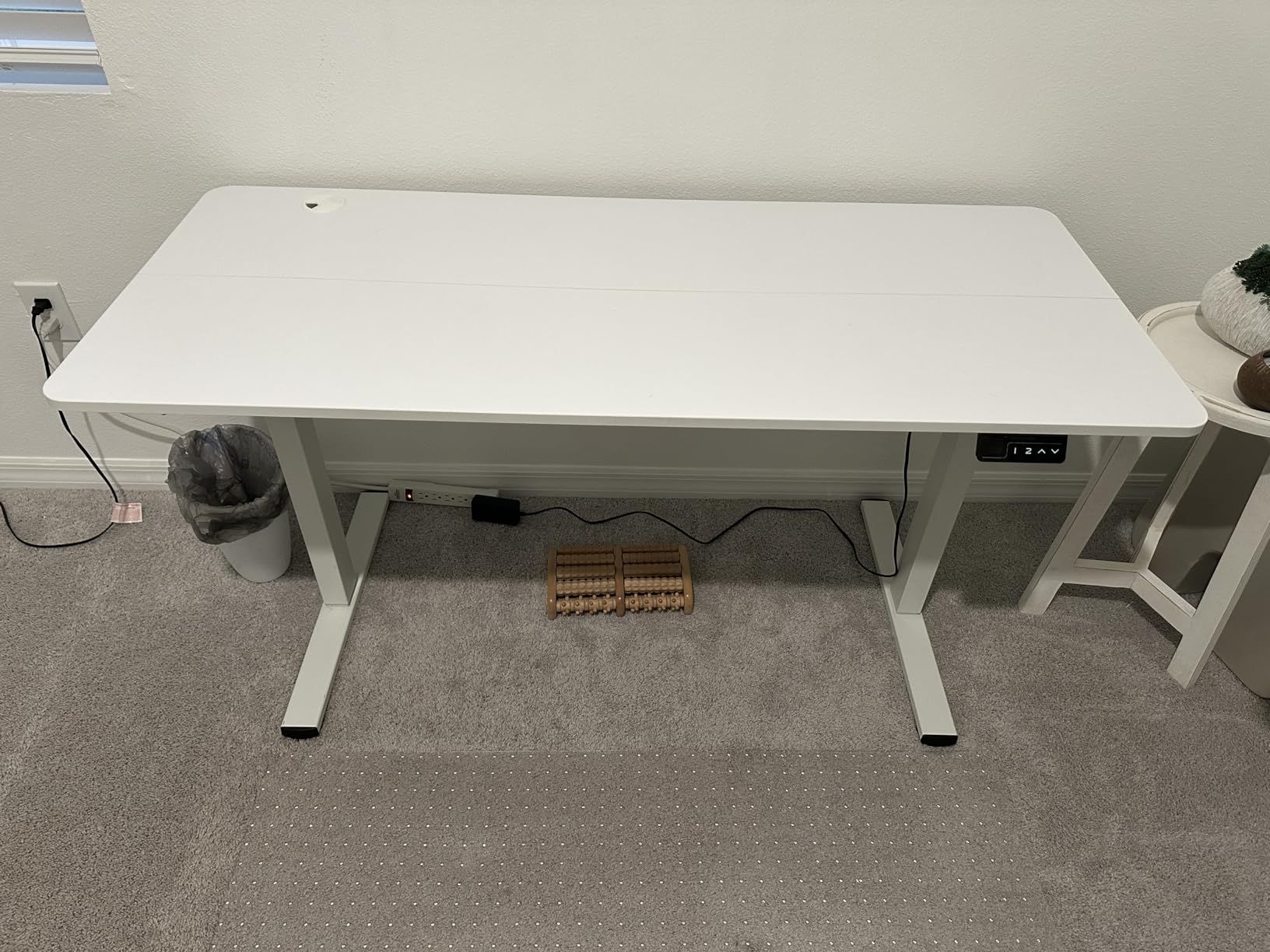 Furmax 55 x 24 Inches Electric Height Adjustable Standing Desk Large Sit Stand Up Desk Home Office Computer Desk Memory Preset with T-Shaped Metal Bracket, Black customer photo 1