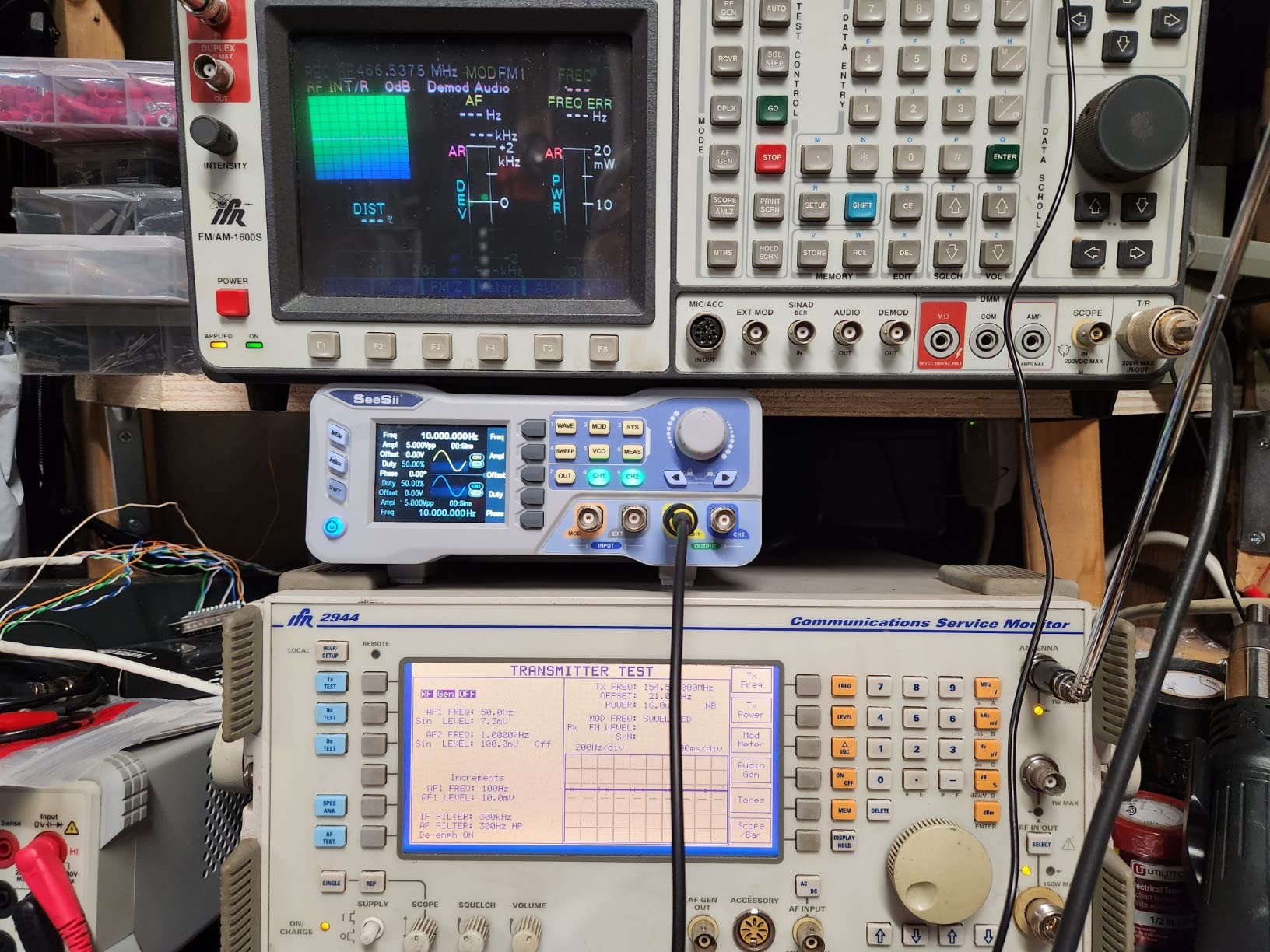 Professional Upgraded 15MHz DDS Signal Generator Counter, Seesii 2.4Inch LCD Display High Precision 200MSa/s Dual-Channel Arbitrary Waveform FG-615 Function Generator Frequency Meter customer photo 2