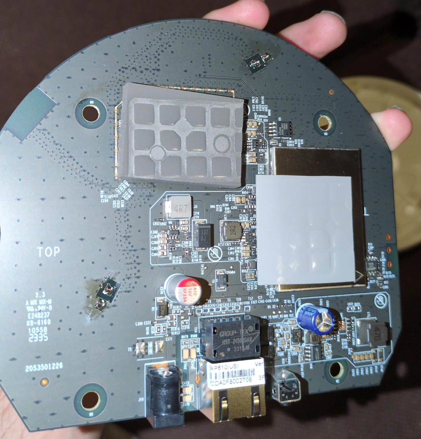 TP-Link EAP610 Omada Business WiFi 6 AX1800 Wireless Gigabit Access Point - Support Mesh, OFDMA, Seamless Roaming & MU-MIMO, SDN Integrated, Cloud Access & Omada App, PoE+ Powered, White, Dual-Band customer photo 2